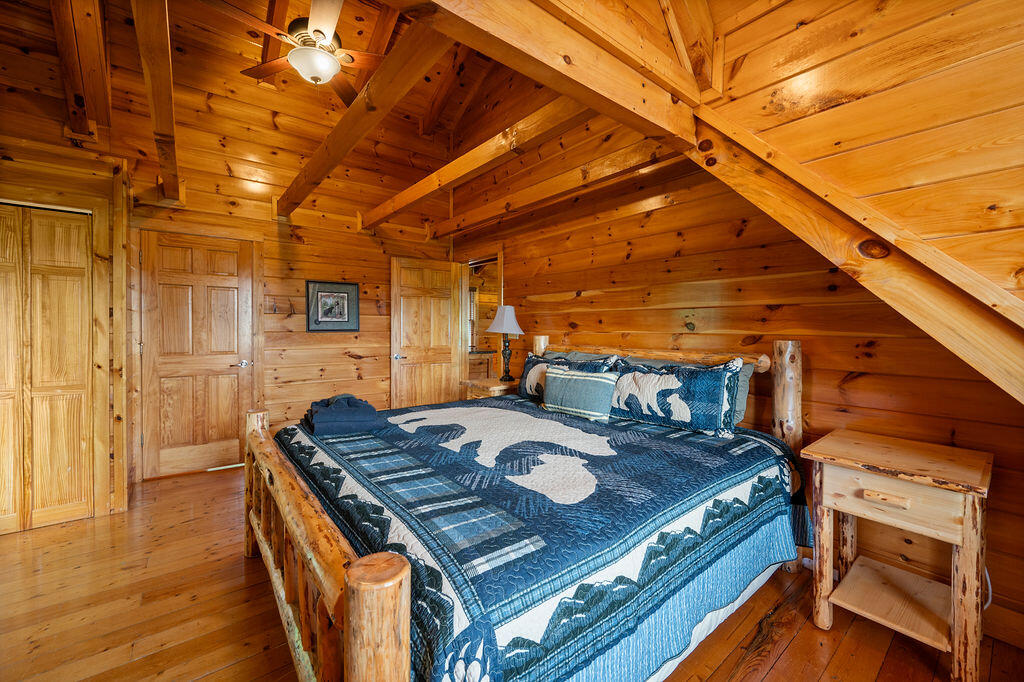 Gatlinburg, Tennessee, 37738, United States, 5 Bedrooms Bedrooms, ,6 BathroomsBathrooms,Residential,For Sale,1981295