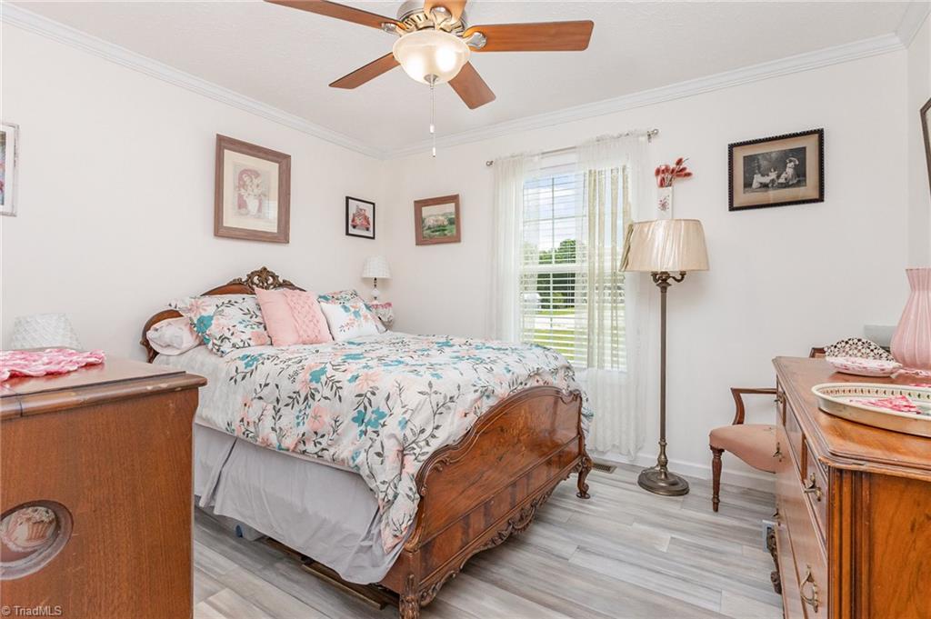 Burlington, North Carolina, 27217, United States, 3 Bedrooms Bedrooms, ,3 BathroomsBathrooms,Residential,For Sale,1908926