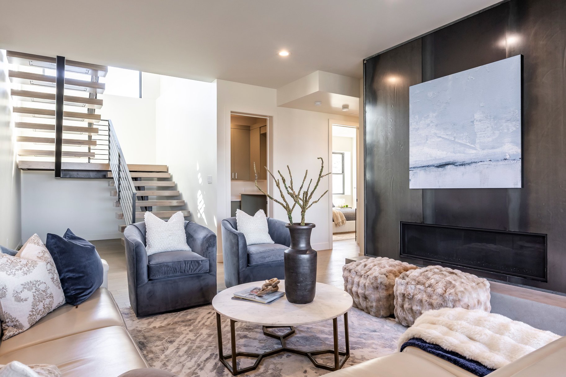  Upgraded Luxury Living with Panoramic Mountain Views - 物件實景