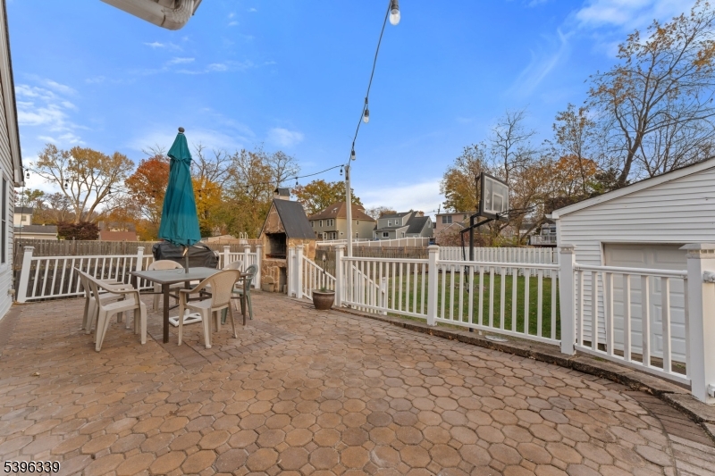 Dunellen Boro, New Jersey, 08812, United States, 3 Bedrooms Bedrooms, ,2 BathroomsBathrooms,Residential,For Sale,1991151