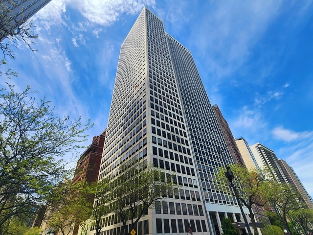 Chicago, Illinois, 60611, United States, 2 Bedrooms Bedrooms, ,3 BathroomsBathrooms,Residential,For Sale,1730203