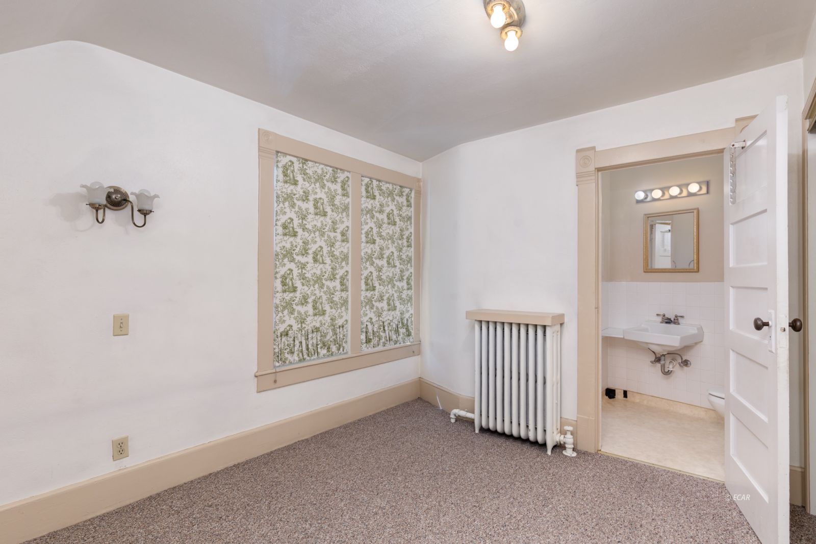 Elko, Nevada, 89801, United States, ,Residential,For Sale,1911391