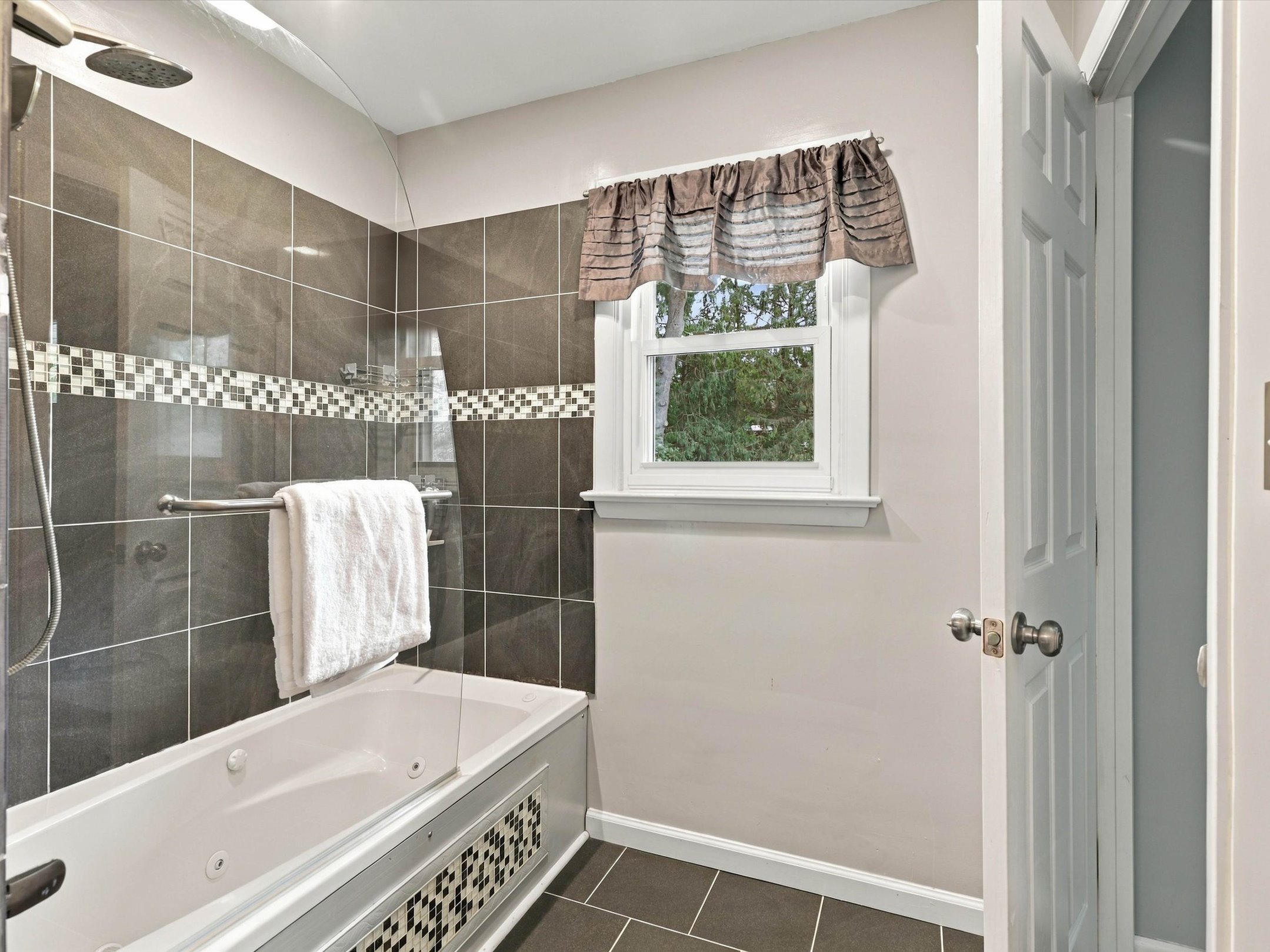  207 Weaver Dr, Lititz, PA 17543 - 物件實景