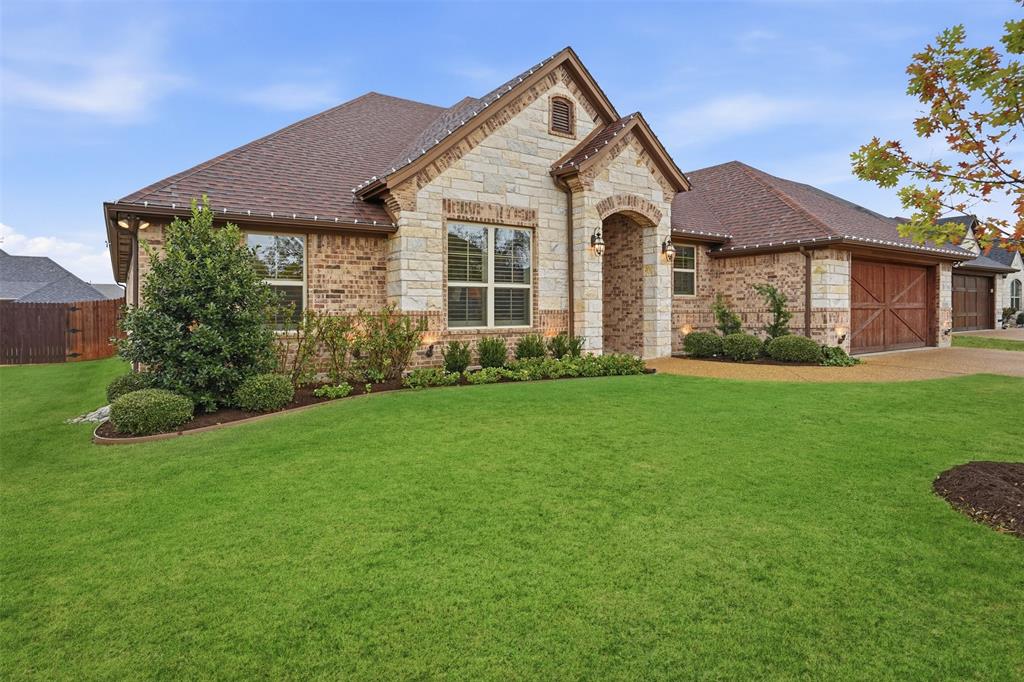 Granbury, Texas, 76048, United States, 4 Bedrooms Bedrooms, ,3 BathroomsBathrooms,Residential,For Sale,2001817