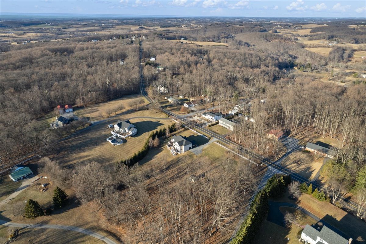 New Windsor, Maryland, 21776, United States, 5 Bedrooms Bedrooms, ,5 BathroomsBathrooms,Residential,For Sale,1943659