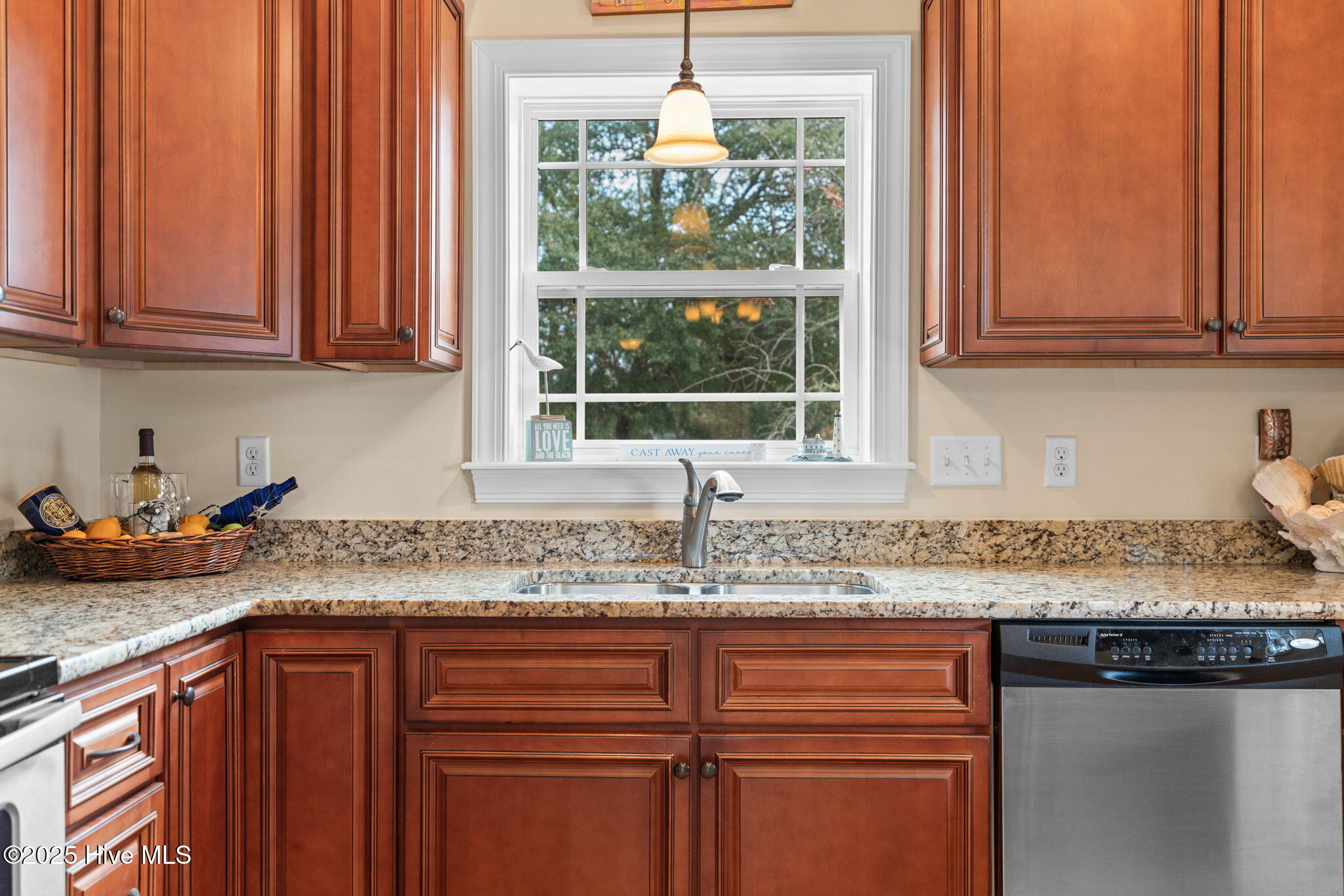 Oak Island, North Carolina, 28465, United States, 3 Bedrooms Bedrooms, ,2 BathroomsBathrooms,Residential,For Sale,2010005