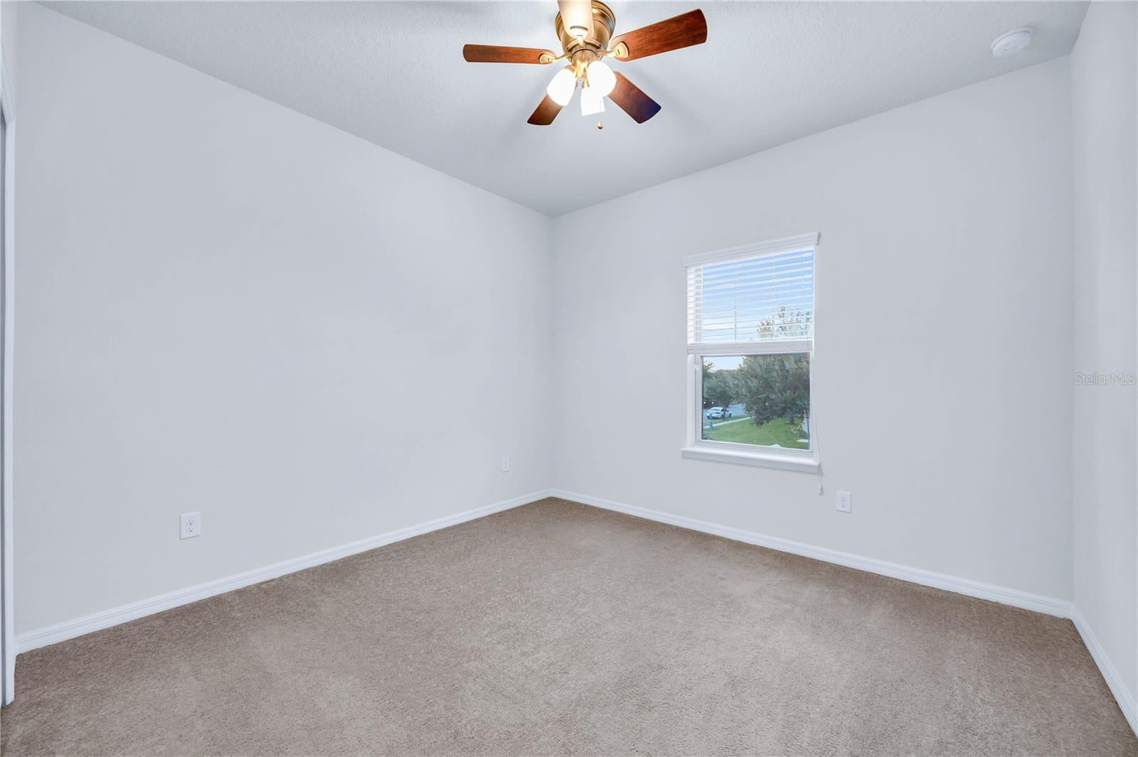 WINTER GARDEN, Florida, 34787, United States, 4 Bedrooms Bedrooms, ,3 BathroomsBathrooms,Residential,For Sale,1993845