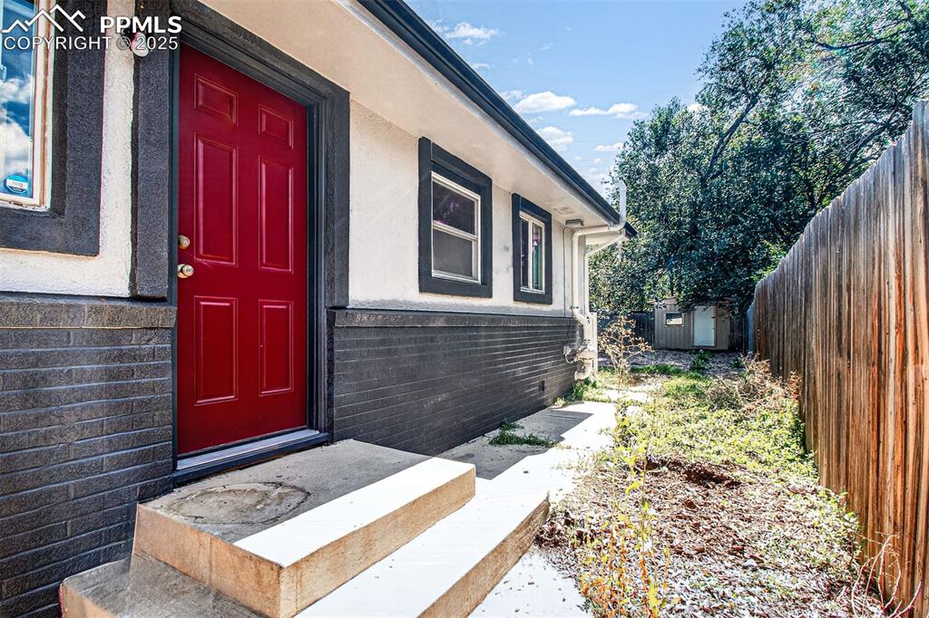 Colorado Springs, Colorado, 80904, United States, ,Residential,For Sale,1972631