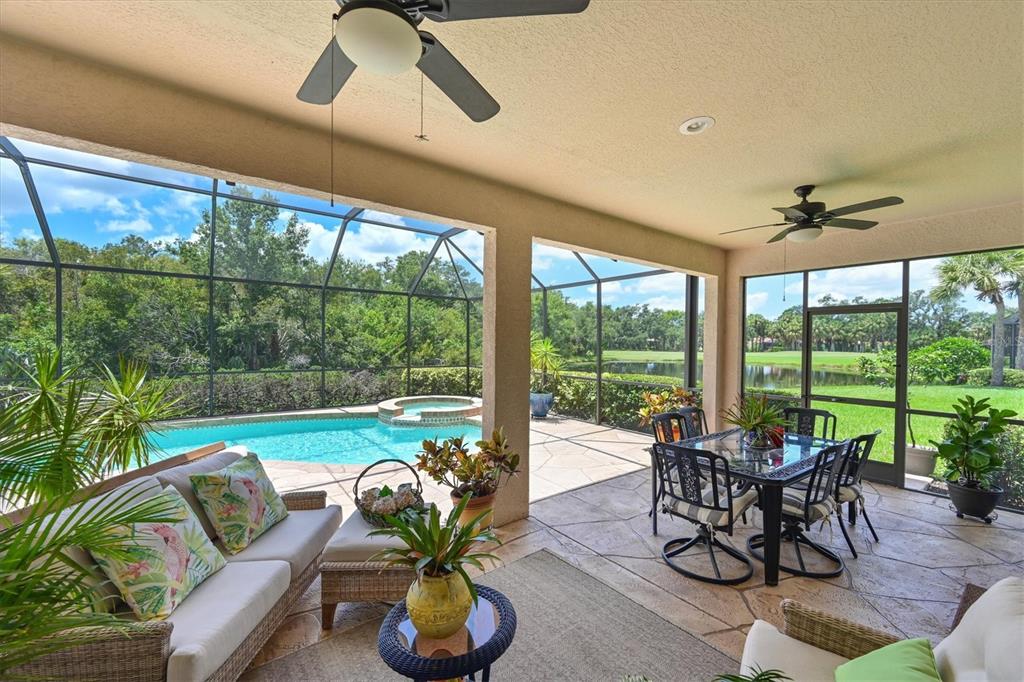 Bradenton, Florida, 34212, United States, 3 Bedrooms Bedrooms, ,2 BathroomsBathrooms,Residential,For Sale,1906883