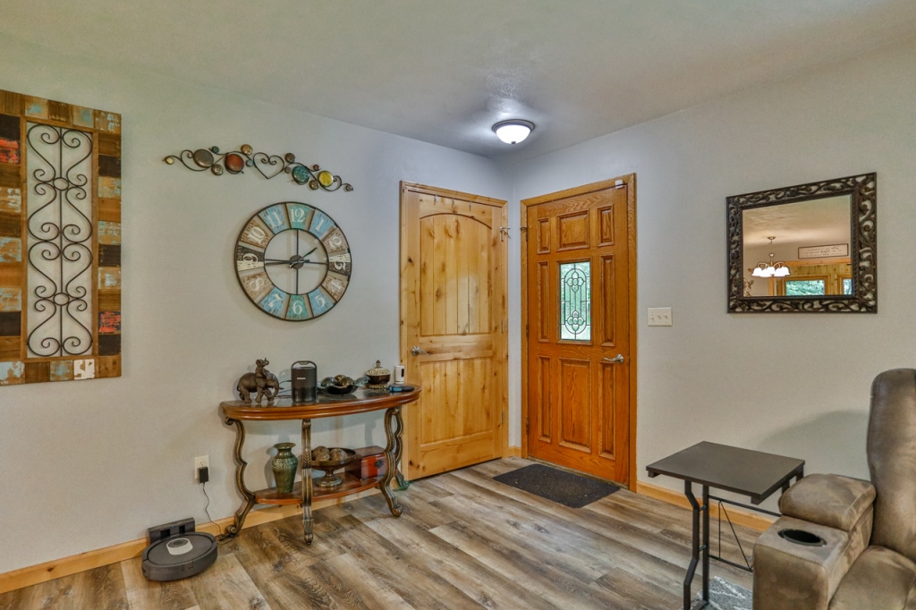 Wausau, Wisconsin, 54401, United States, 3 Bedrooms Bedrooms, ,3 BathroomsBathrooms,Residential,For Sale,1874102