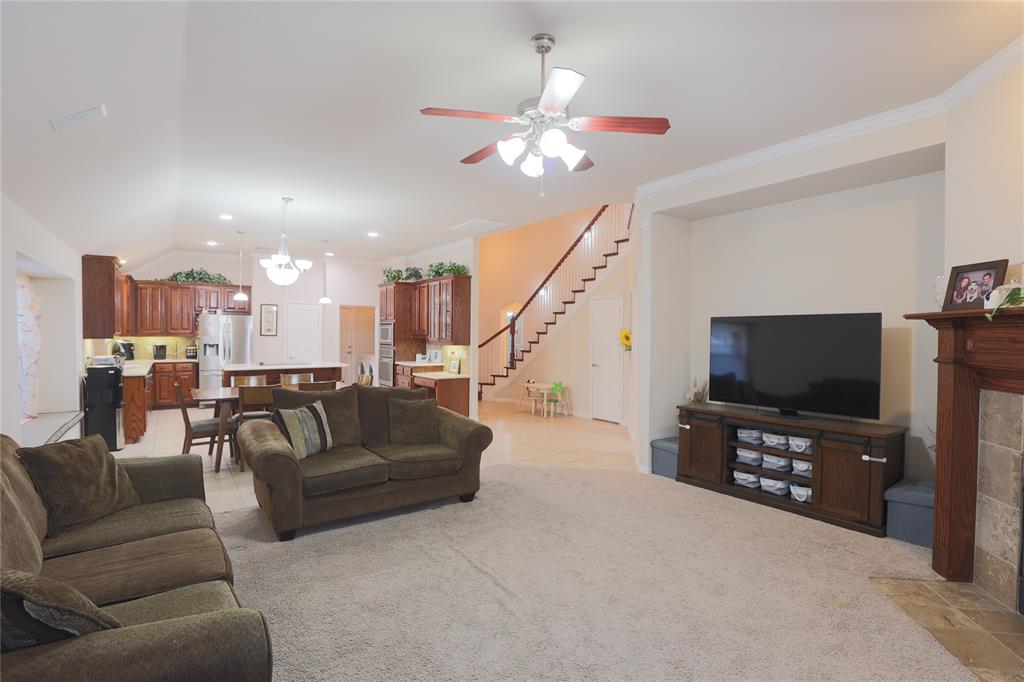 Euless, Texas, 76039, United States, 4 Bedrooms Bedrooms, ,3 BathroomsBathrooms,Residential,For Sale,2033775