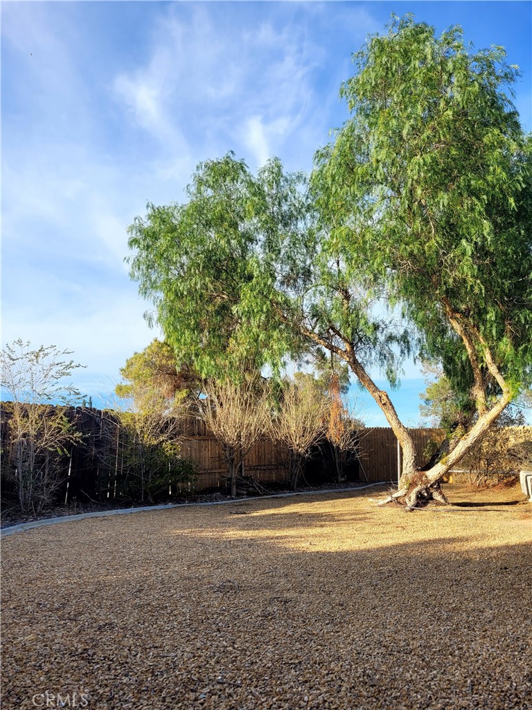 Victorville, California, 92392, United States, 3 Bedrooms Bedrooms, ,2 BathroomsBathrooms,Residential,For Sale,1988304