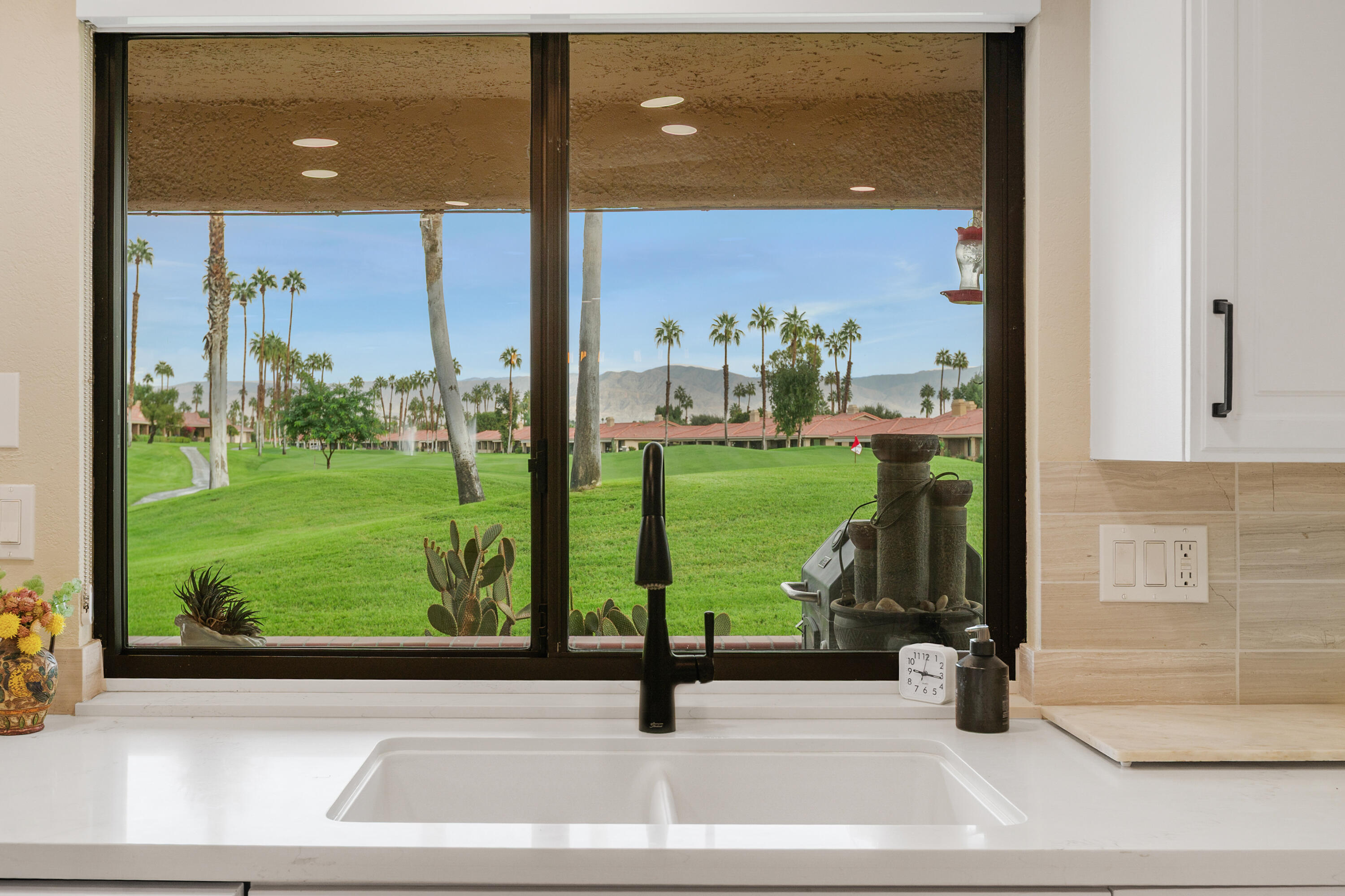 Palm Desert, California, 92260, United States, 3 Bedrooms Bedrooms, ,2 BathroomsBathrooms,Residential,For Sale,1993361