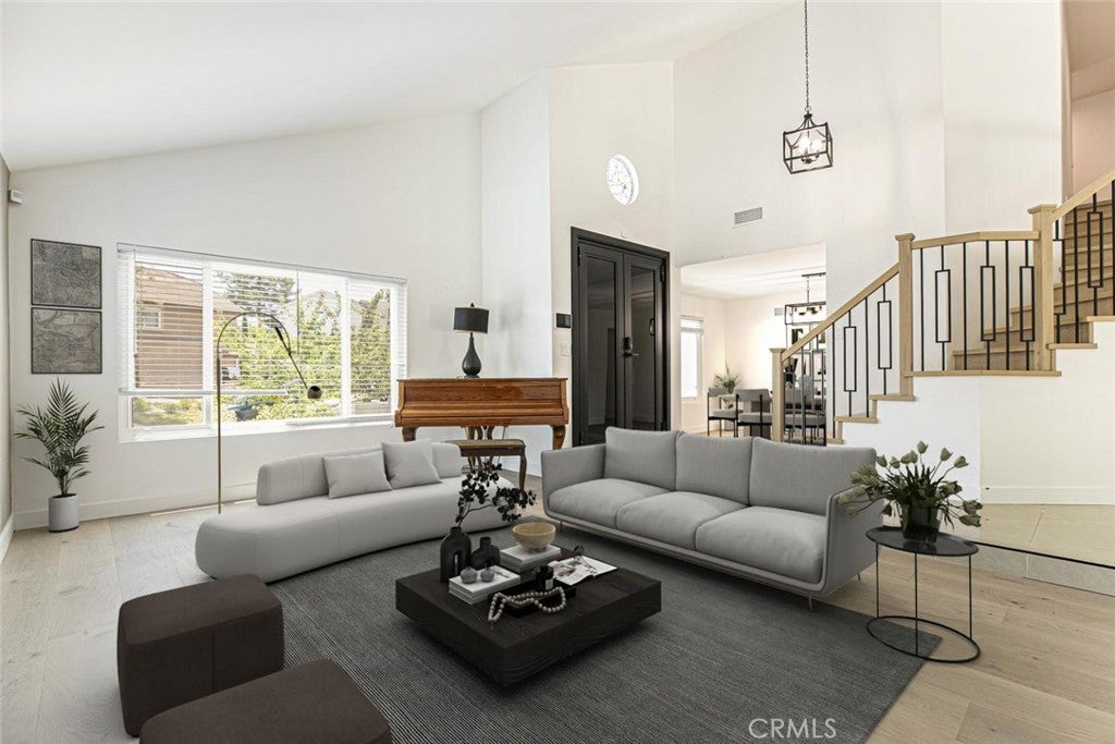 Glendale, California, 91206, United States, 4 Bedrooms Bedrooms, ,3 BathroomsBathrooms,Residential,For Sale,1940917