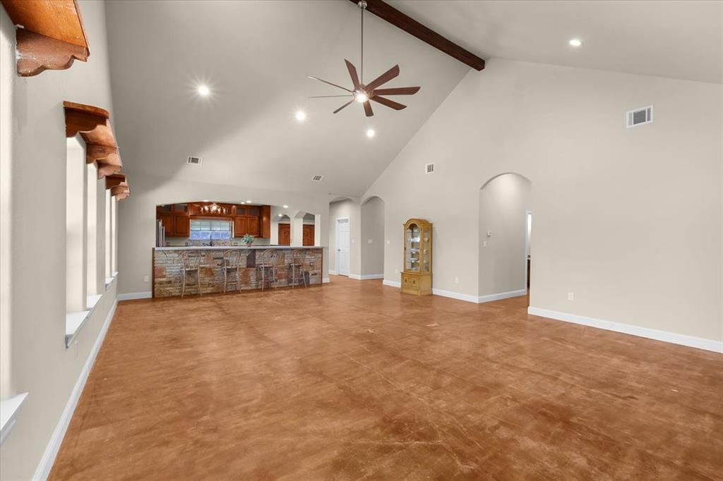 Weatherford, Texas, 76088, United States, 4 Bedrooms Bedrooms, ,3 BathroomsBathrooms,Residential,For Sale,1974322