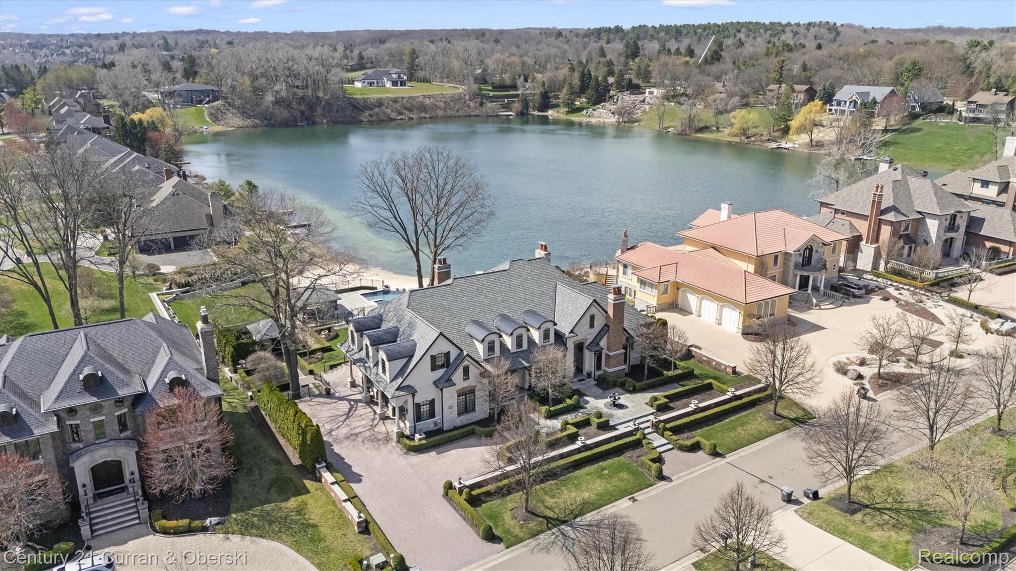 Northville, Michigan, 48168, United States, 4 Bedrooms Bedrooms, ,7 BathroomsBathrooms,Residential,For Sale,2038864