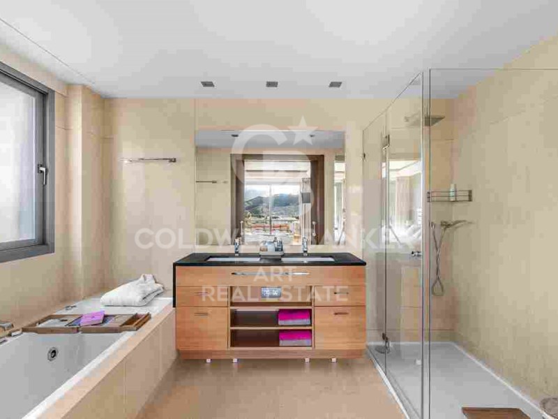Benahavís, Andalusia, ES, 3 Bedrooms Bedrooms, ,2 BathroomsBathrooms,Residential,For Sale,1783984
