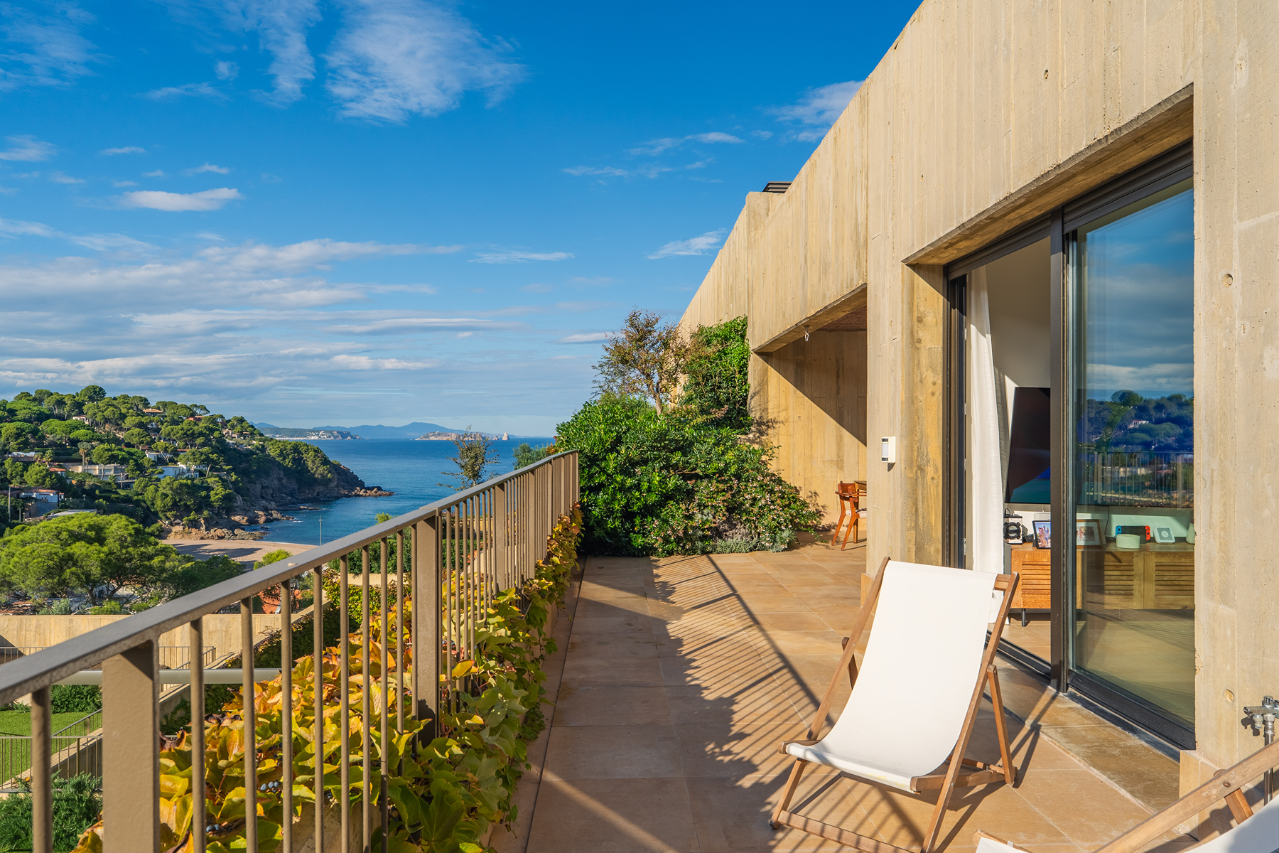  Exclusive Penthouse at Street Level with Sea Views in Sa Riera, Costa Brava - 物件實景