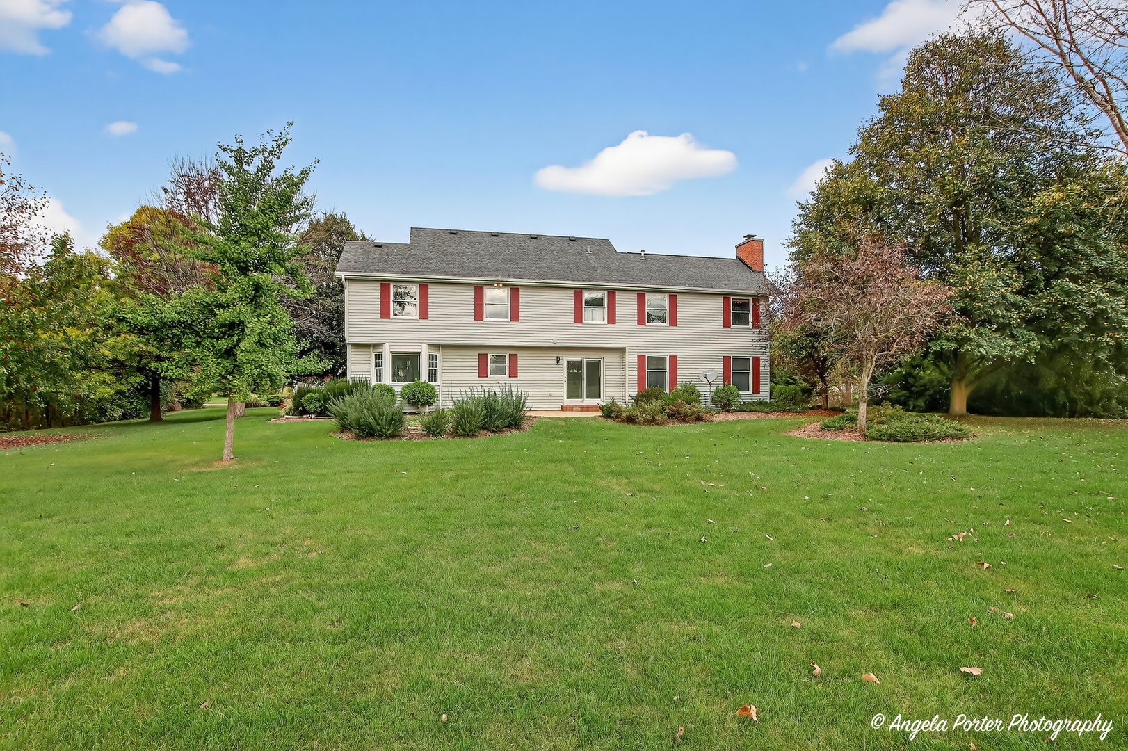 Crystal Lake, Illinois, 60012, United States, 4 Bedrooms Bedrooms, ,3 BathroomsBathrooms,Residential,For Sale,1982844