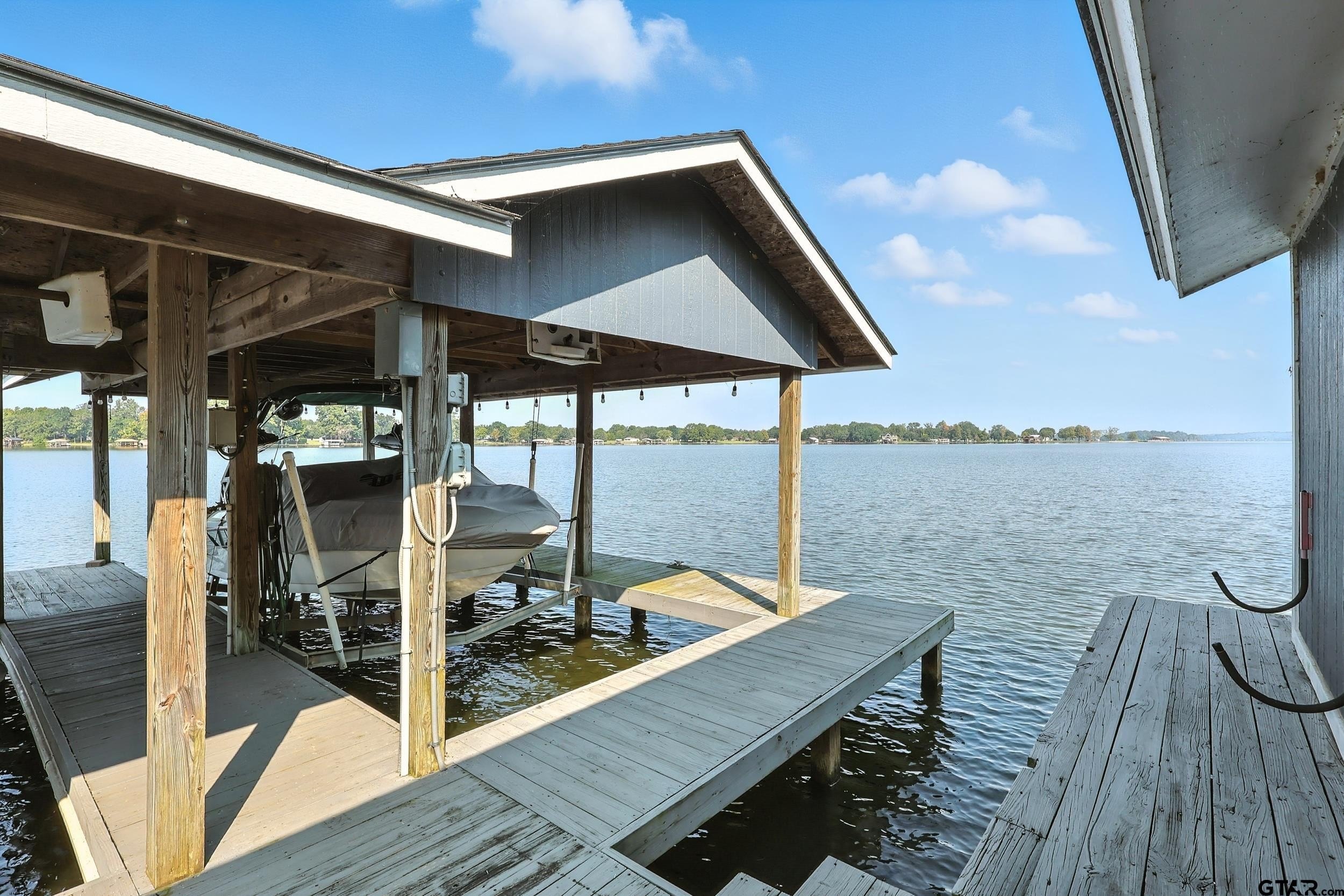 Pittsburg, Texas, 75686, United States, 3 Bedrooms Bedrooms, ,3 BathroomsBathrooms,Residential,For Sale,1977166