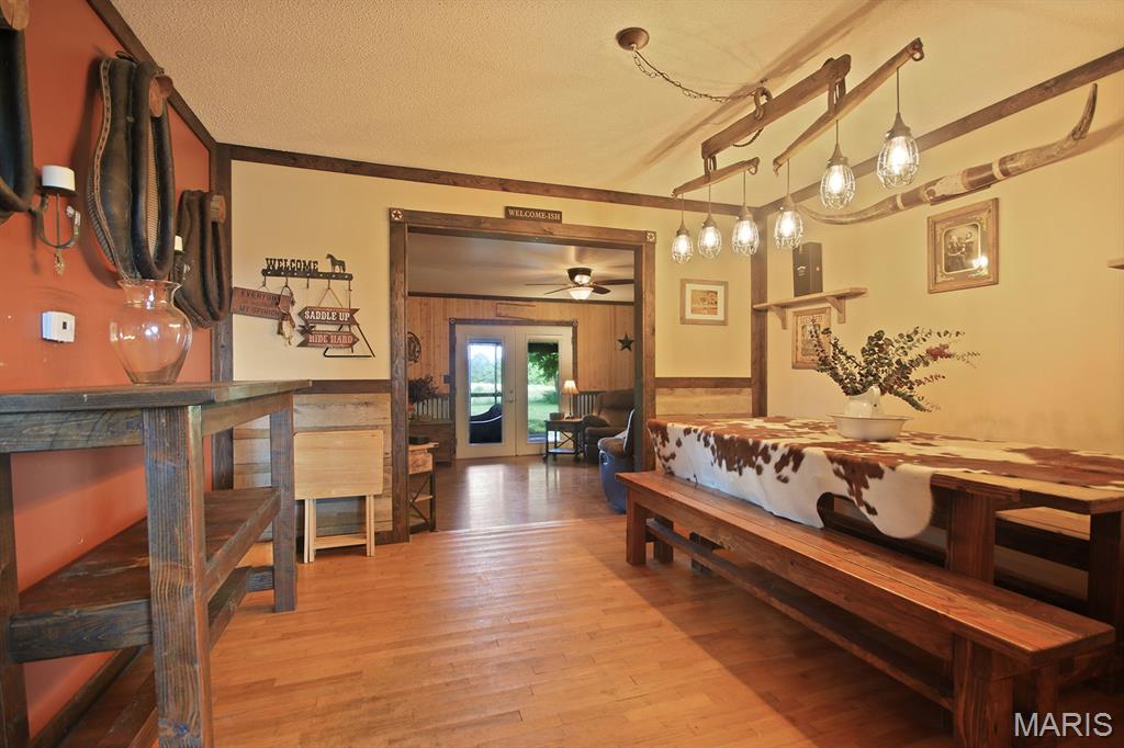 Lebanon, Missouri, 65536, United States, 3 Bedrooms Bedrooms, ,2 BathroomsBathrooms,Residential,For Sale,1982257