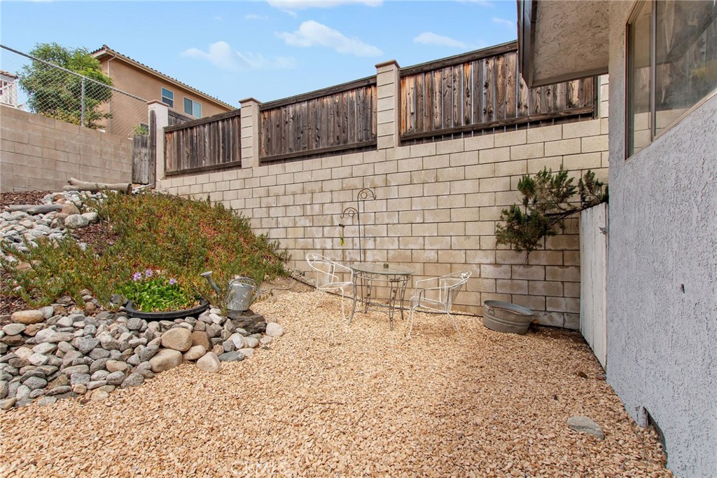 Canyon Lake, California, 92587, United States, 3 Bedrooms Bedrooms, ,2 BathroomsBathrooms,Residential,For Sale,1888203