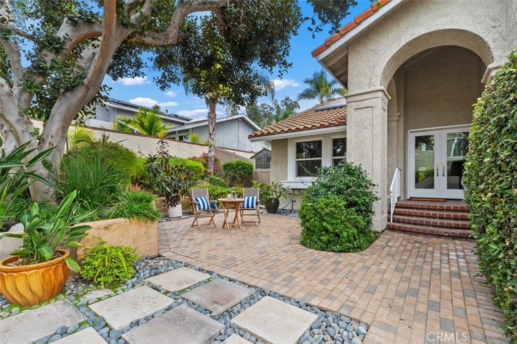 Lake Forest, California, 92630, United States, 6 Bedrooms Bedrooms, ,4 BathroomsBathrooms,Residential,For Sale,1991080