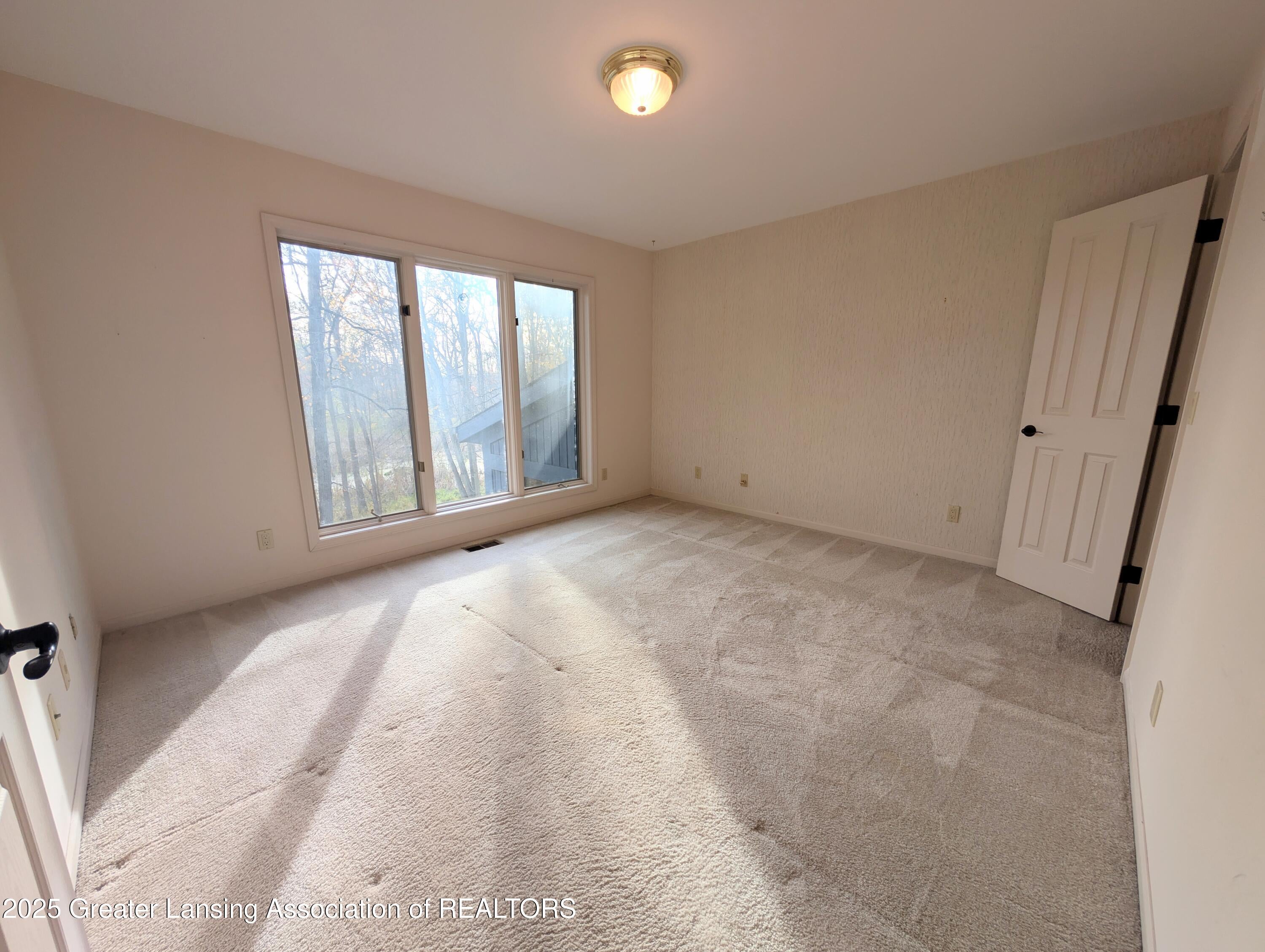 Haslett, Michigan, 48840, United States, 4 Bedrooms Bedrooms, ,4 BathroomsBathrooms,Residential,For Sale,1988994