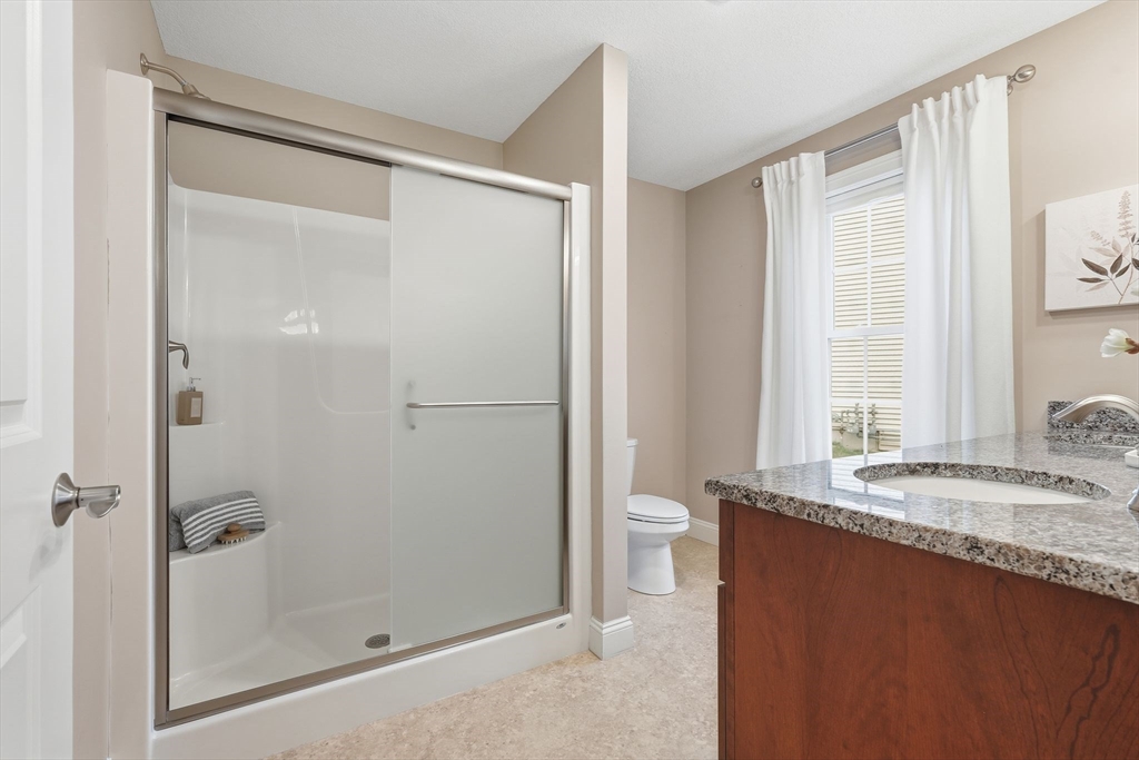 Wilbraham, Massachusetts, 01095, United States, 2 Bedrooms Bedrooms, ,2 BathroomsBathrooms,Residential,For Sale,1995815