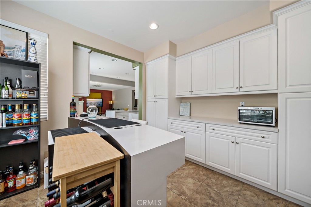 Lake Elsinore, California, 92530, United States, 5 Bedrooms Bedrooms, ,3 BathroomsBathrooms,Residential,For Sale,1974477