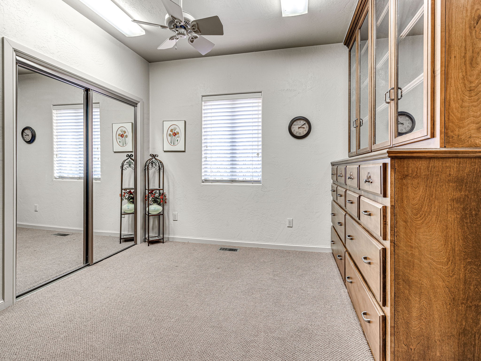 Edmond, Oklahoma, 73003, United States, 3 Bedrooms Bedrooms, ,3 BathroomsBathrooms,Residential,For Sale,1907652