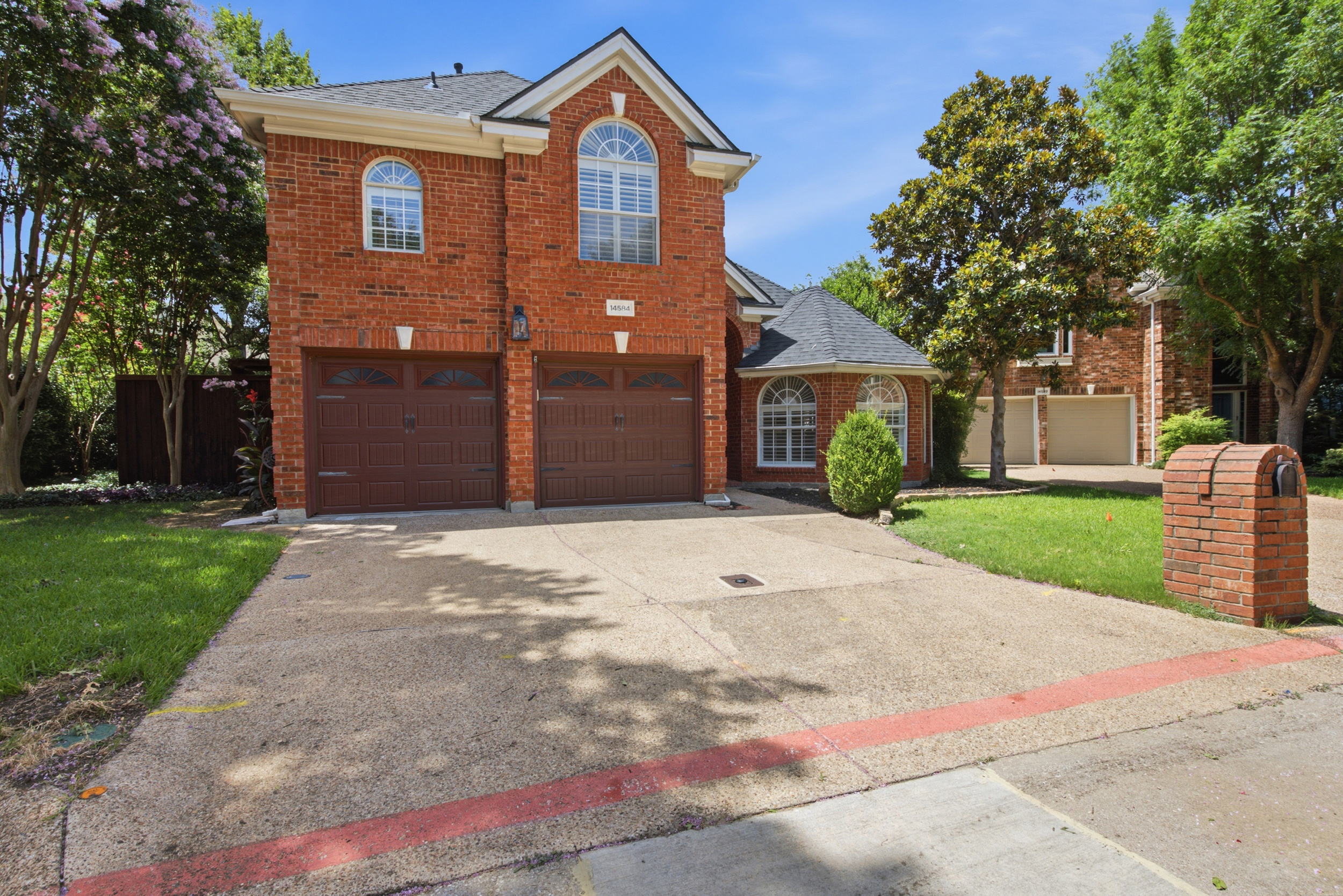  Updated Addison Gem  3 Beds + Game Room  Low-Maintenance Living - 物件實景