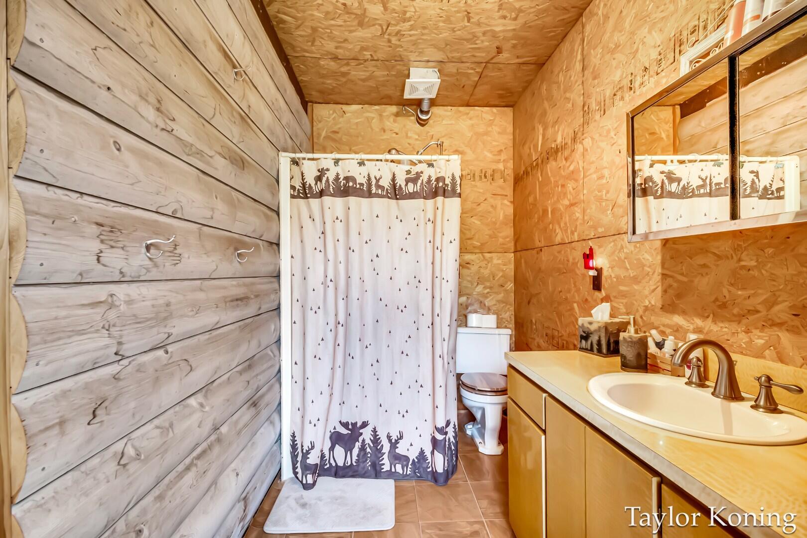 Hart, Michigan, 49420, United States, 2 Bedrooms Bedrooms, ,2 BathroomsBathrooms,Residential,For Sale,1949749