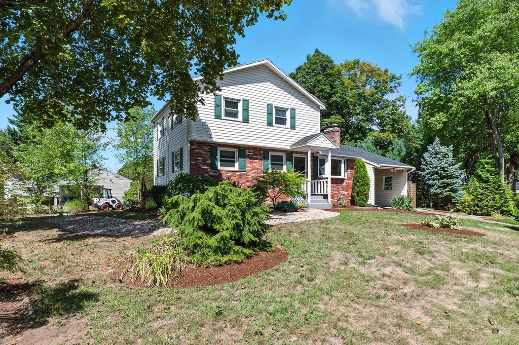 Tewksbury, Massachusetts, 01876, United States, 3 Bedrooms Bedrooms, ,2 BathroomsBathrooms,Residential,For Sale,1938994