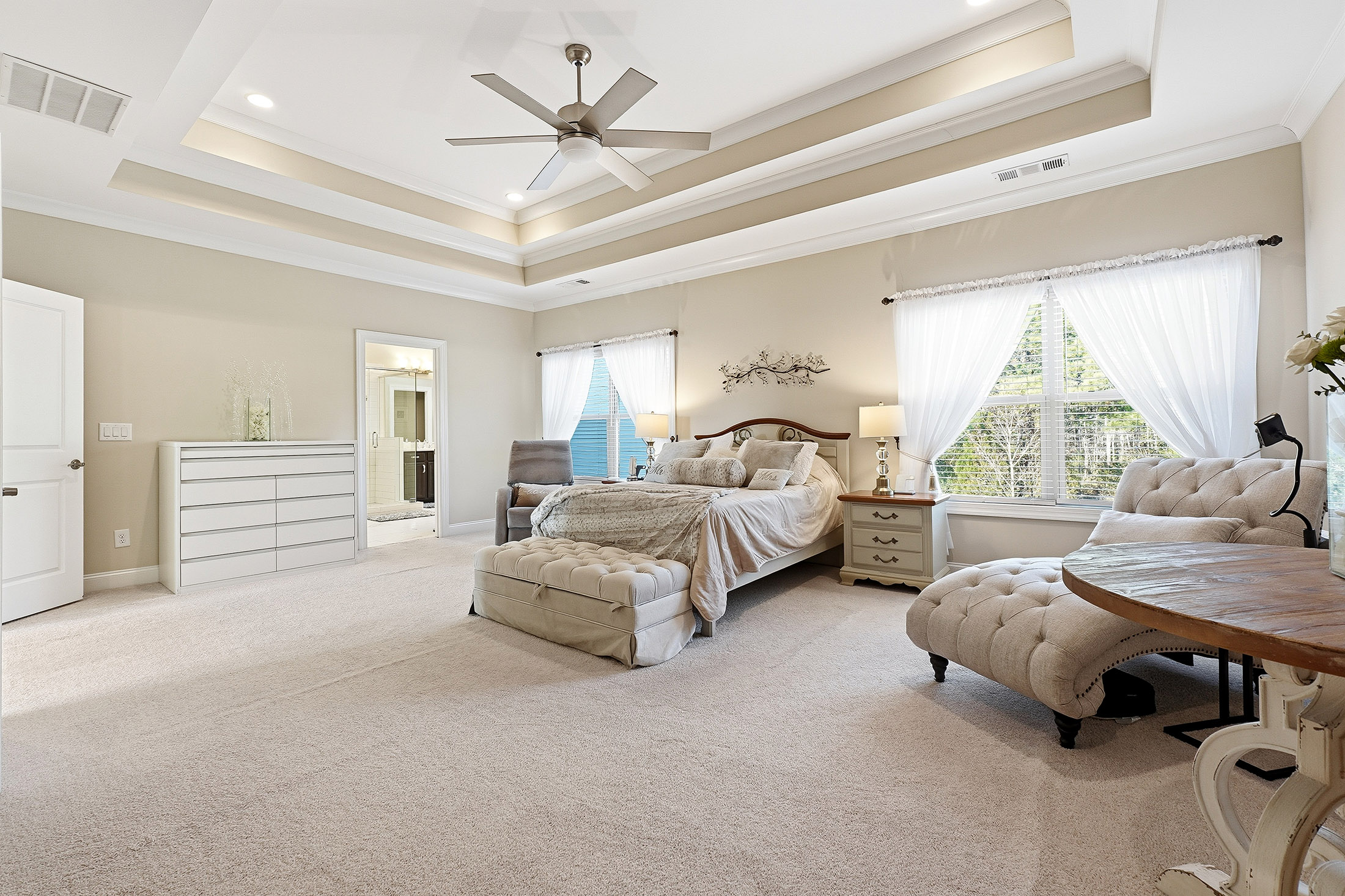  Stunning Like-new Modern Farmhouse - 物件實景