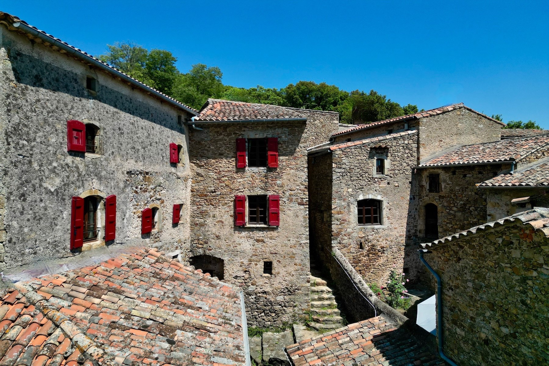  Exceptional 20-hectare estate – A true hamlet in a dominant position - 物件實景