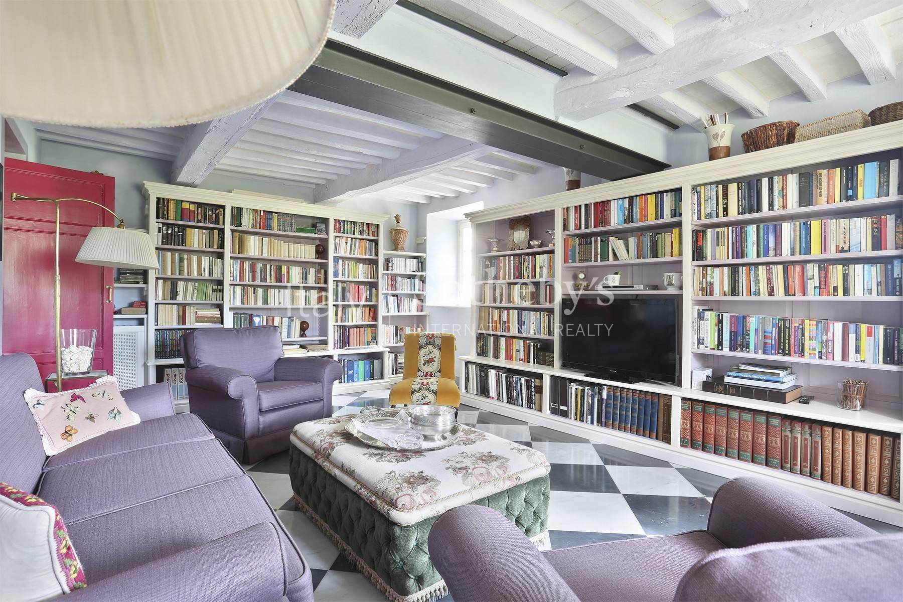  Beautiful villa with swimming pool in the countryside of Lucca - 物件實景