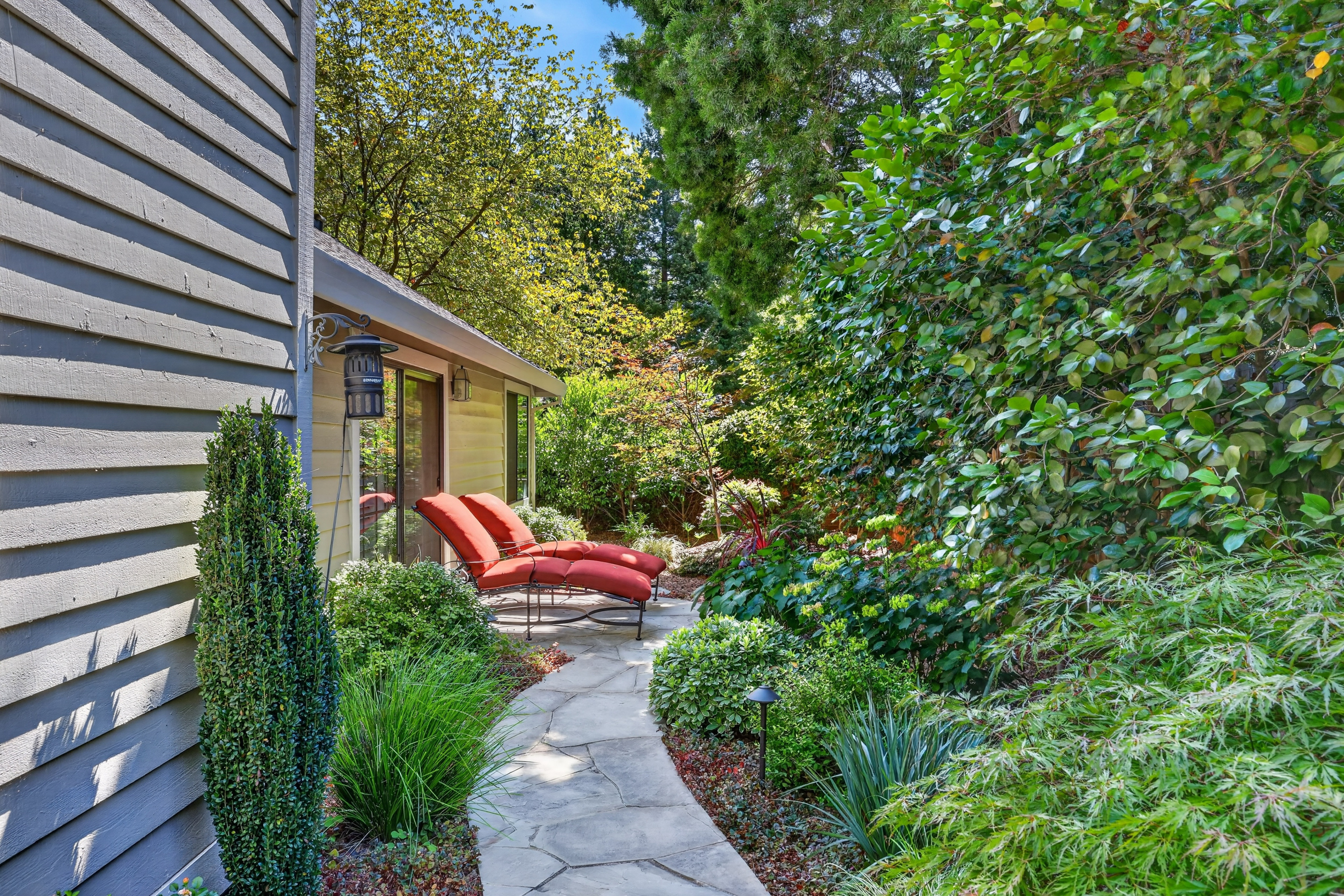  1073 Harrington Way, Carmichael, CA 95608 - 物件實景