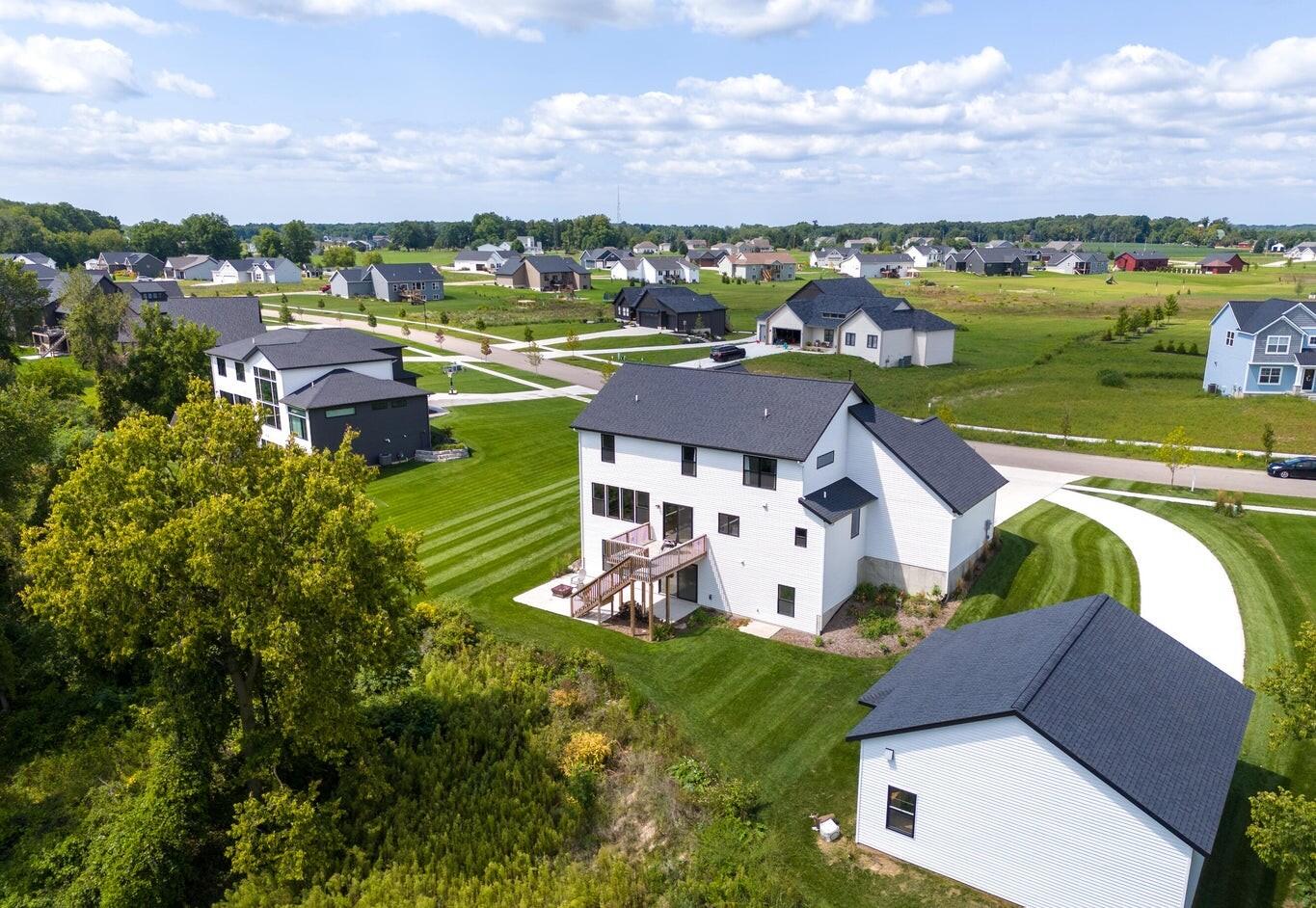 Allendale, Michigan, 49401, United States, 5 Bedrooms Bedrooms, ,4 BathroomsBathrooms,Residential,For Sale,1960697