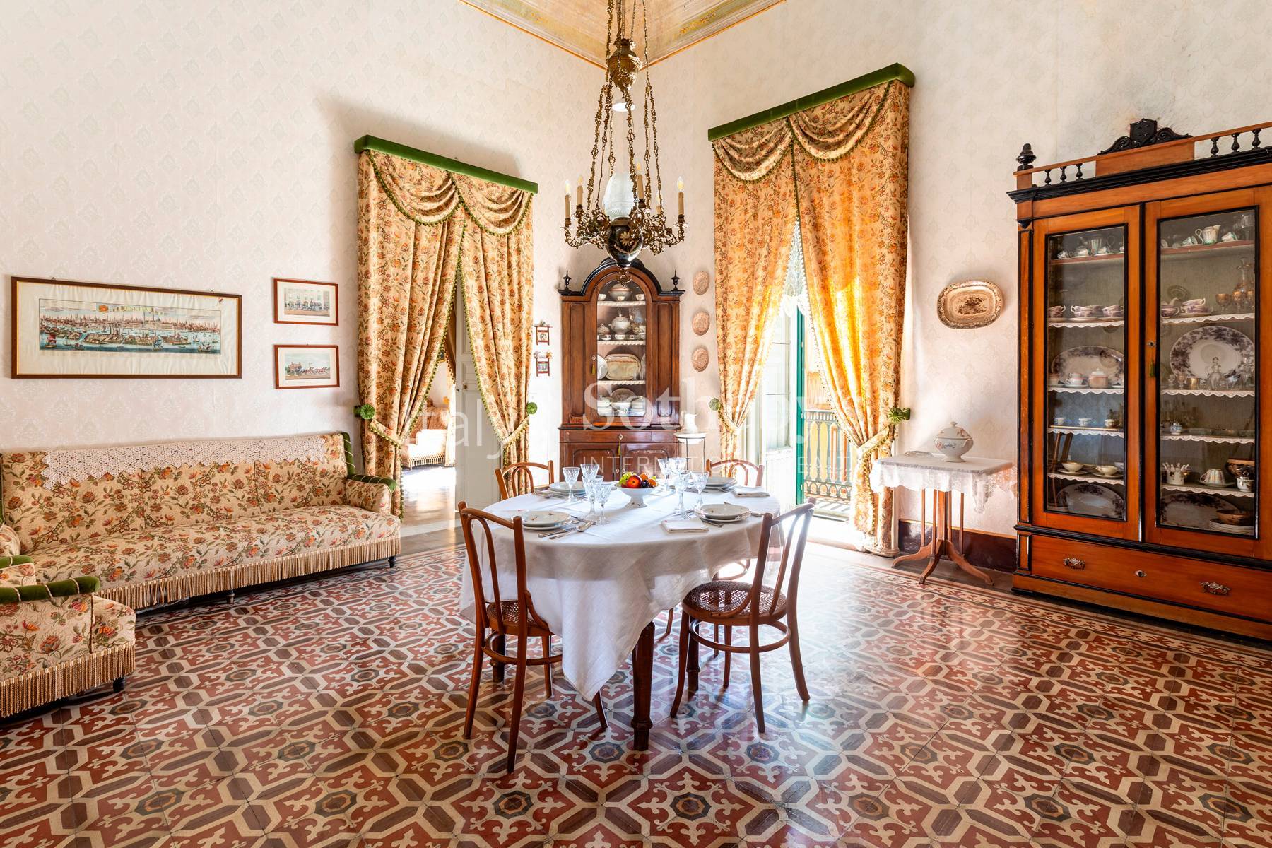  A prestigious 19th-century palace in Ragusa
