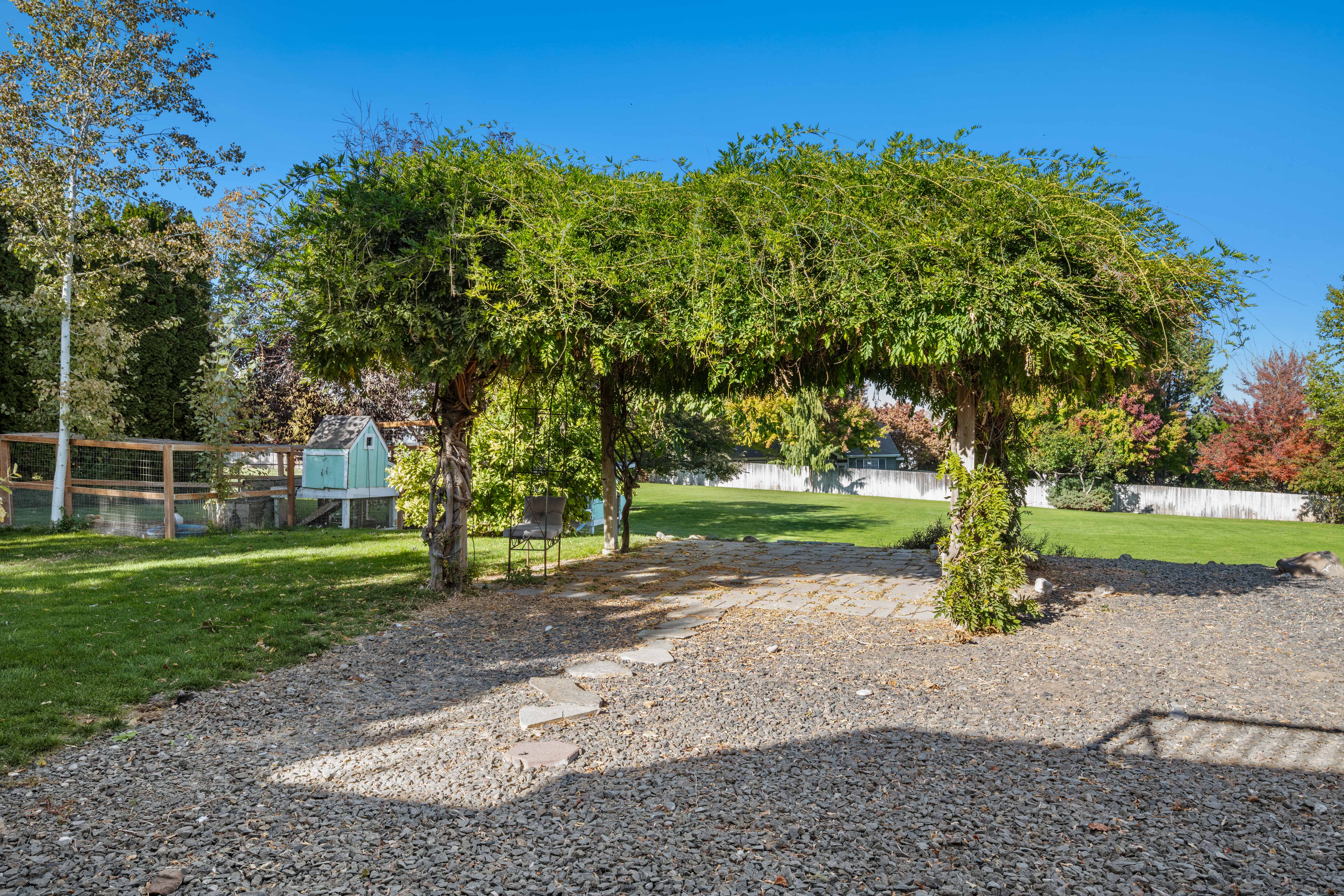 1.15 Acres in City Limits, 4 Bed, Built 2018 - 物件實景