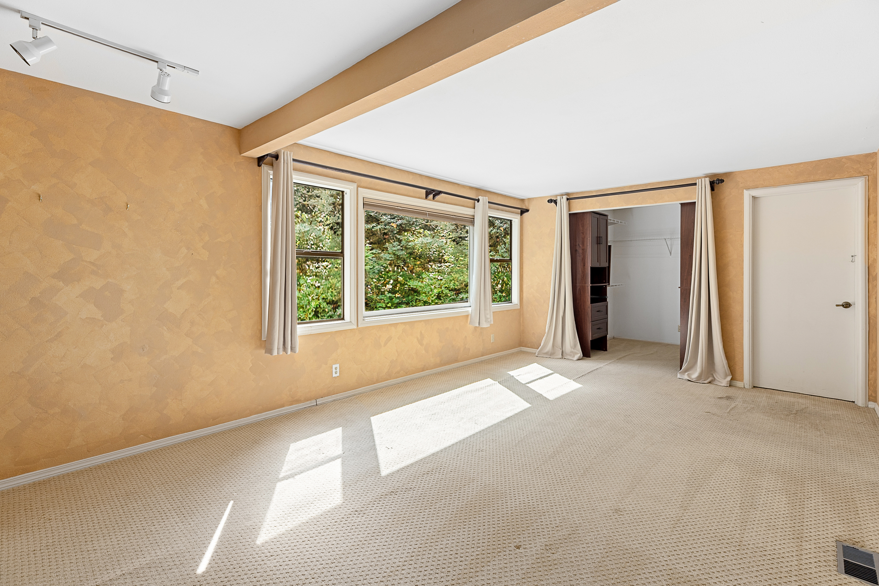  6391 NE Tolo Rd, Bainbridge Island, WA 98110 - 物件實景