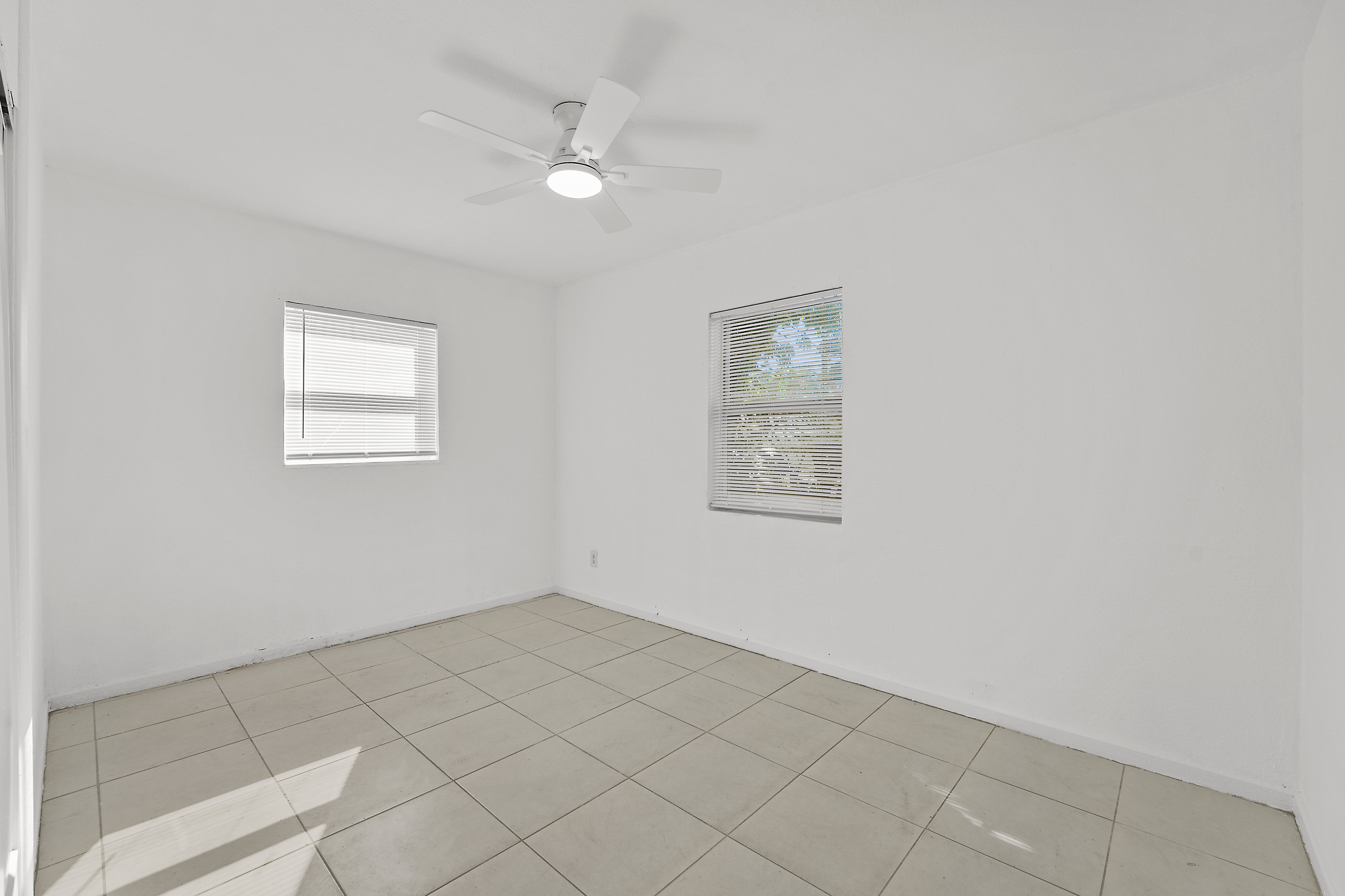  1201 NW 10th Pl, Fort Lauderdale, FL, 33311 - 物件實景