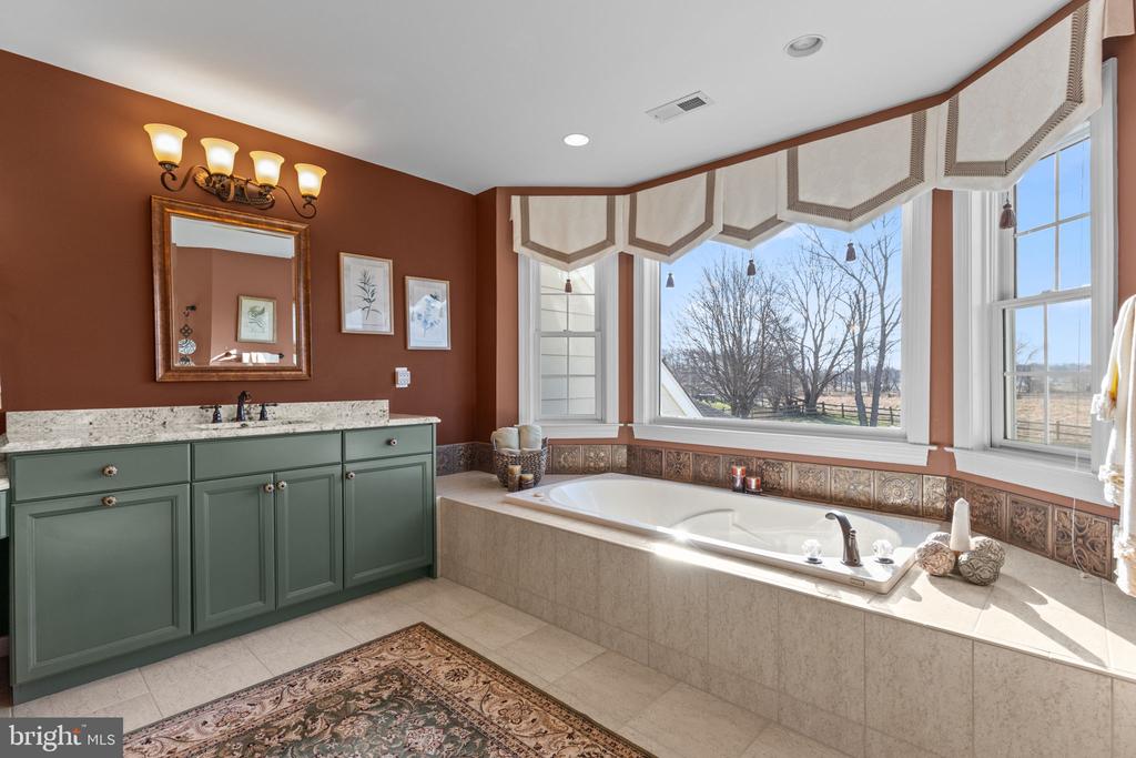 New Hope, Pennsylvania, 18938, United States, 4 Bedrooms Bedrooms, ,4 BathroomsBathrooms,Residential,For Sale,2003111