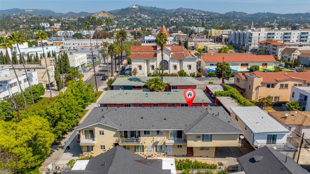Los Angeles, California, 90027, United States, ,Residential,For Sale,1940498