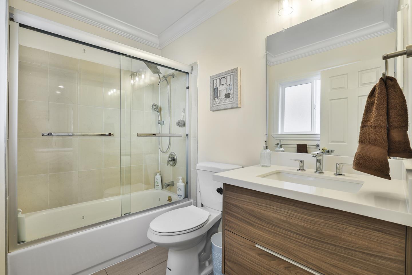 Pacifica, California, 94044, United States, 4 Bedrooms Bedrooms, ,5 BathroomsBathrooms,Residential,For Sale,1988346