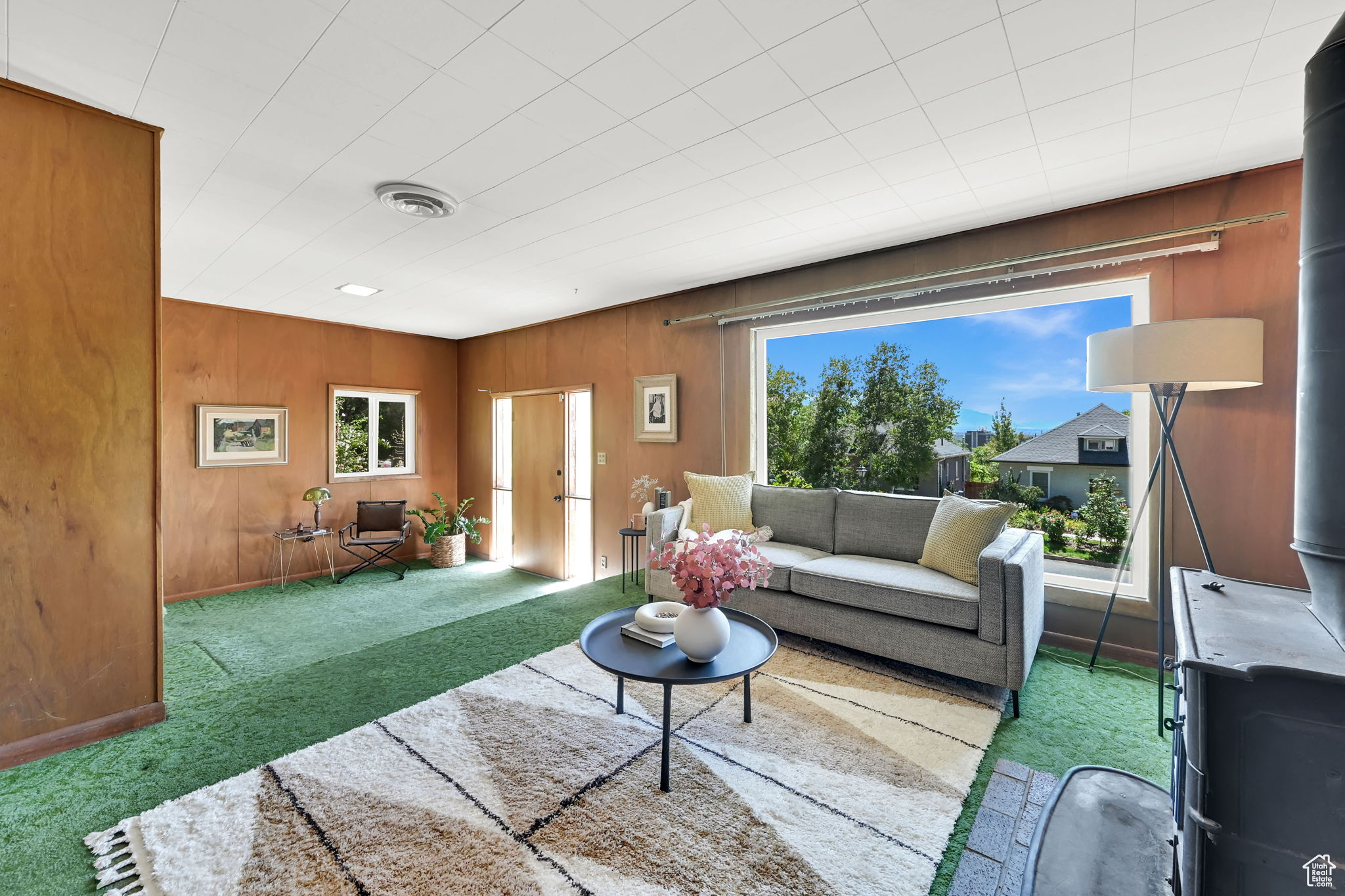 Salt Lake City, Utah, 84103, United States, 3 Bedrooms Bedrooms, ,2 BathroomsBathrooms,Residential,For Sale,1925078
