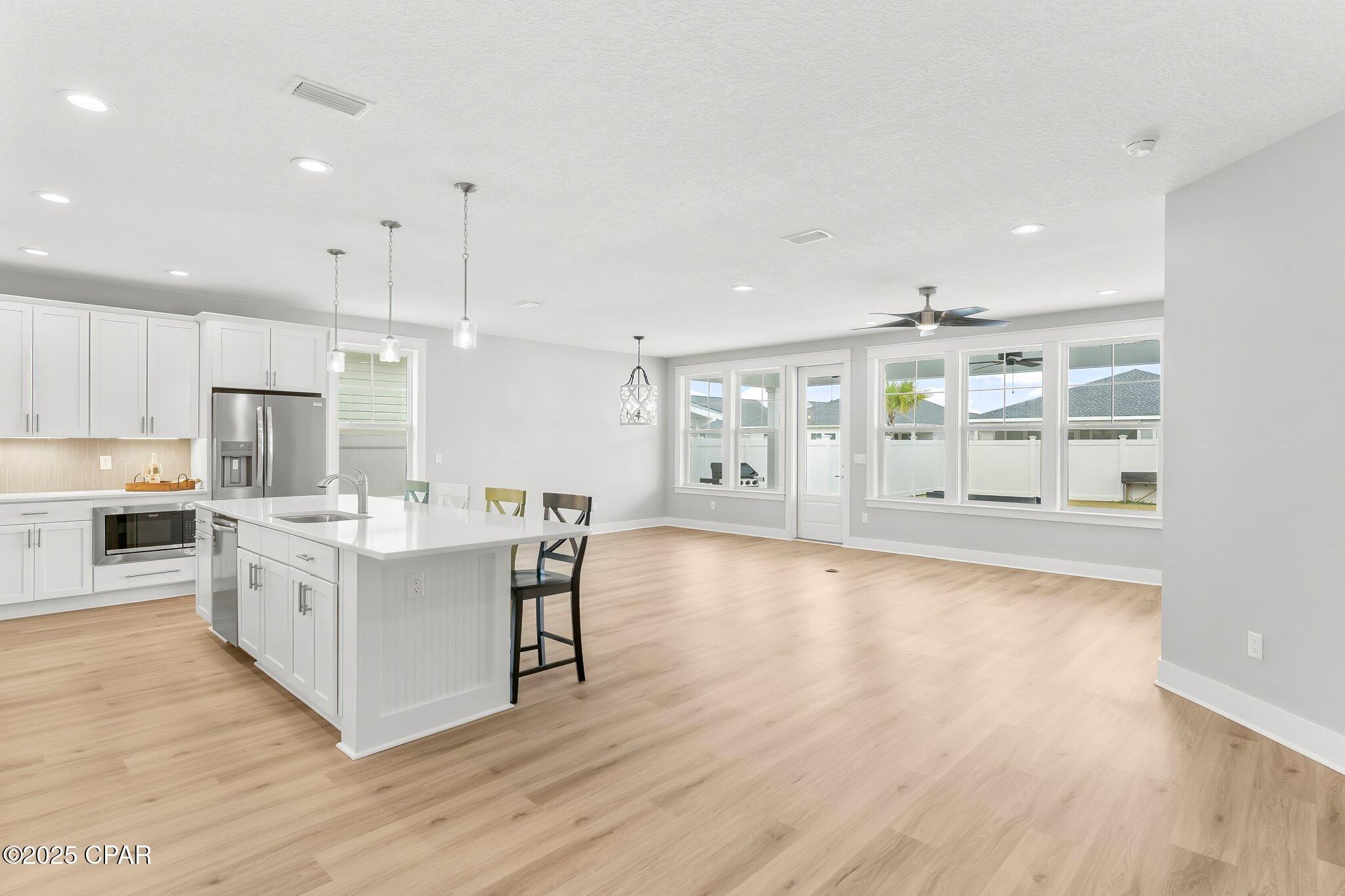 Panama City, Florida, 32405, United States, 4 Bedrooms Bedrooms, ,3 BathroomsBathrooms,Residential,For Sale,1879448