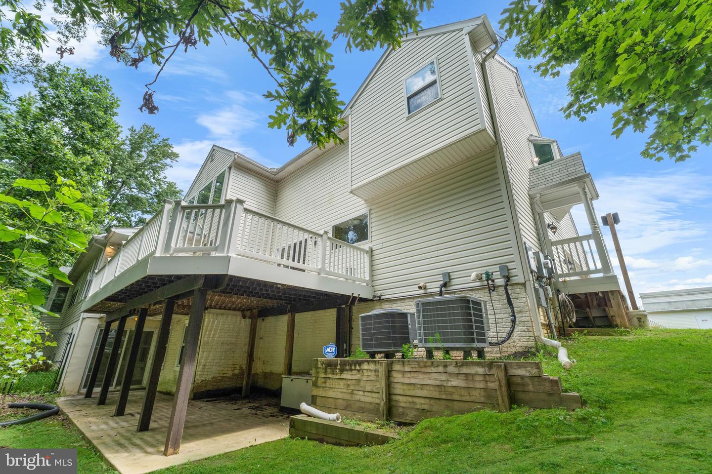 Clinton, Maryland, 20735, United States, 5 Bedrooms Bedrooms, ,5 BathroomsBathrooms,Residential,For Sale,1907711