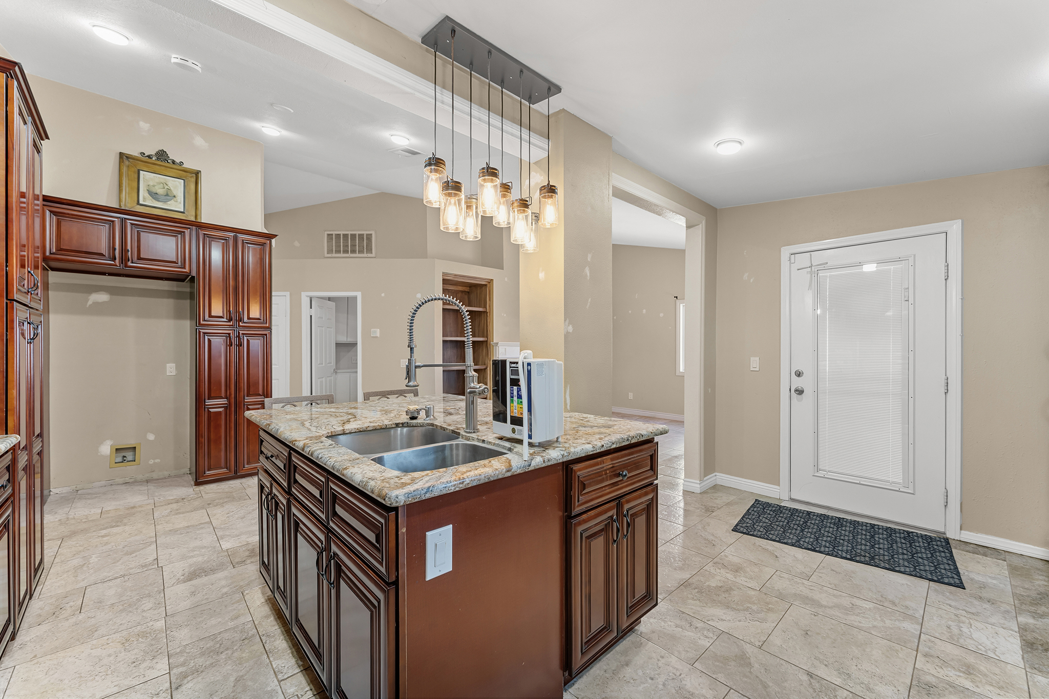 Banning, California, 92220, United States, 4 Bedrooms Bedrooms, ,2 BathroomsBathrooms,Residential,For Sale,1983509